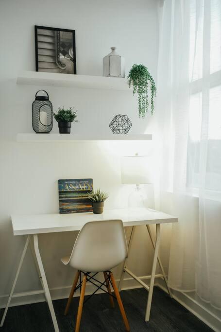 Hresidences Modern On Ontario Street Apartment Montreal