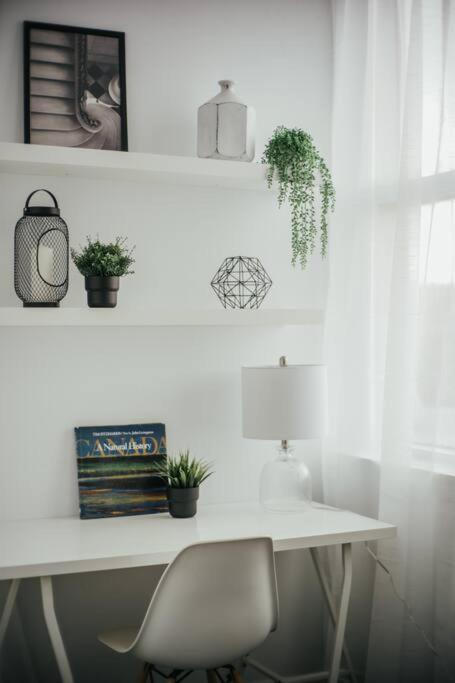 Hresidences Modern On Ontario Street Apartment