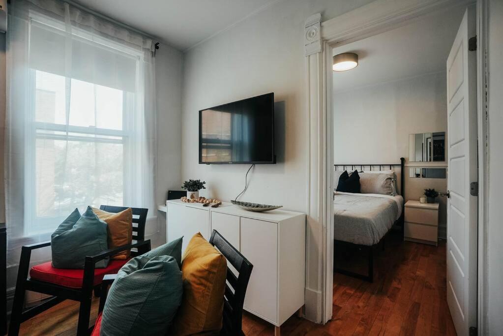 Hresidences Cozy Heritage St Andre Mtl Apartment Montreal