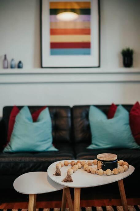 Hresidences Cozy Heritage St Andre Mtl