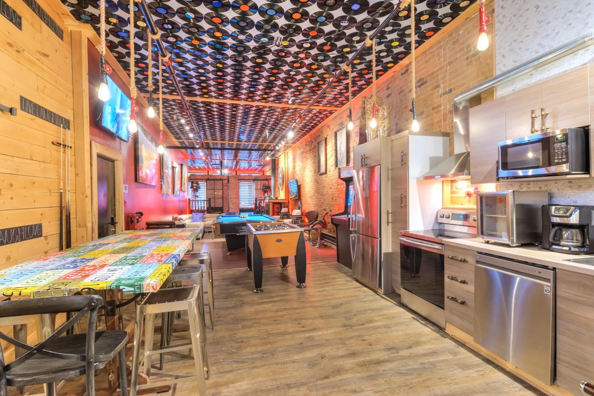 Designer's Unique Loft * Montreal