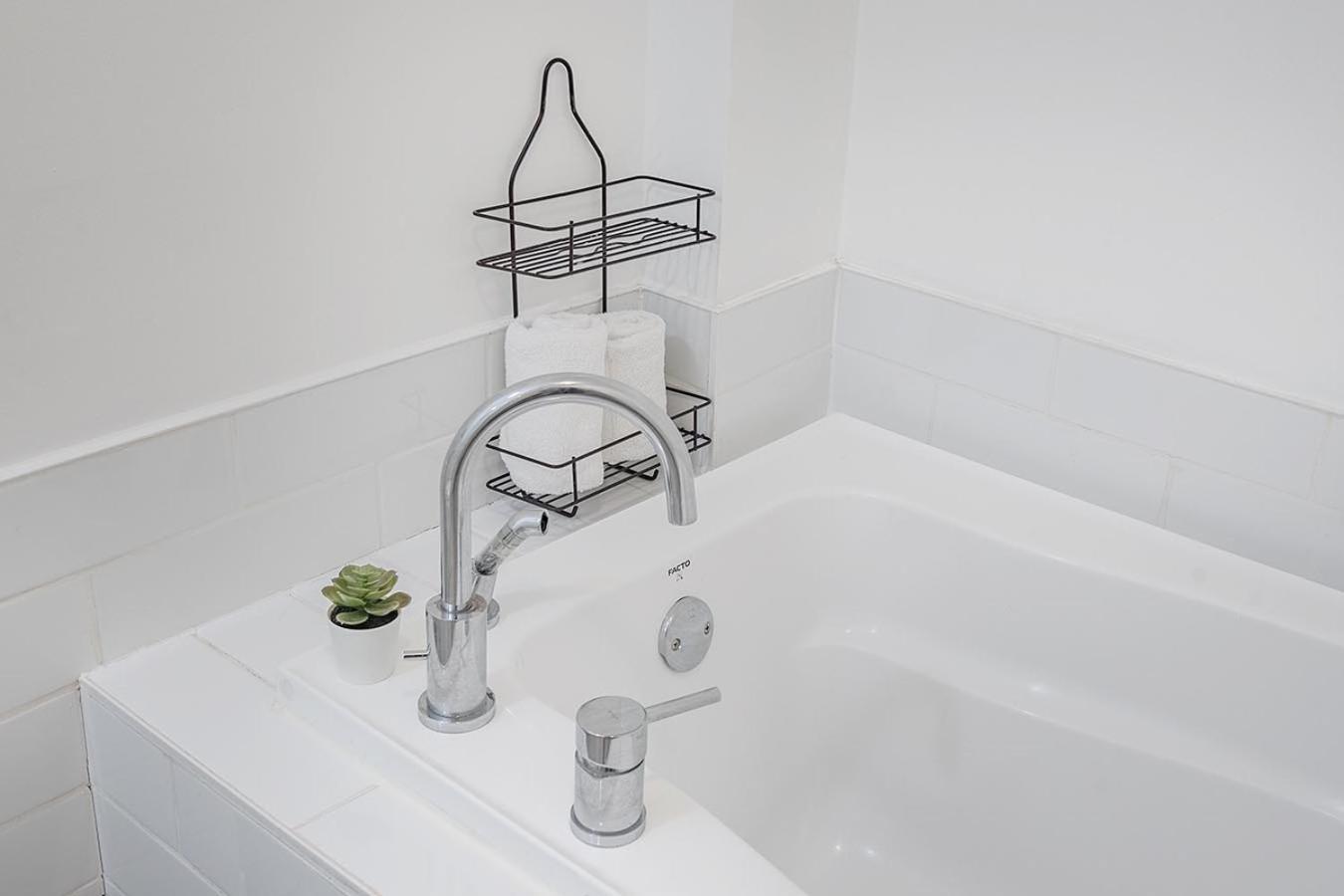 Aaa Location & Free Parking Apartment *