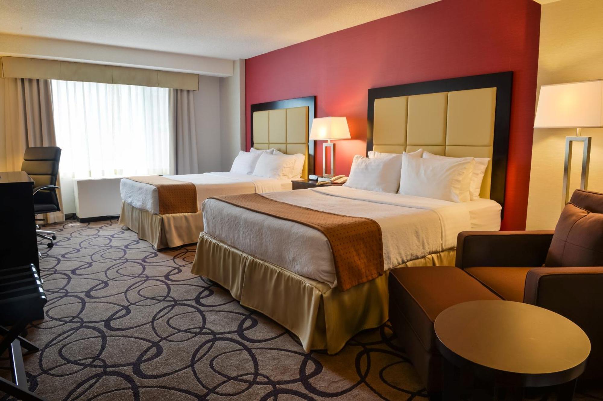 Hotel Centre Downtown By Ihg 4*