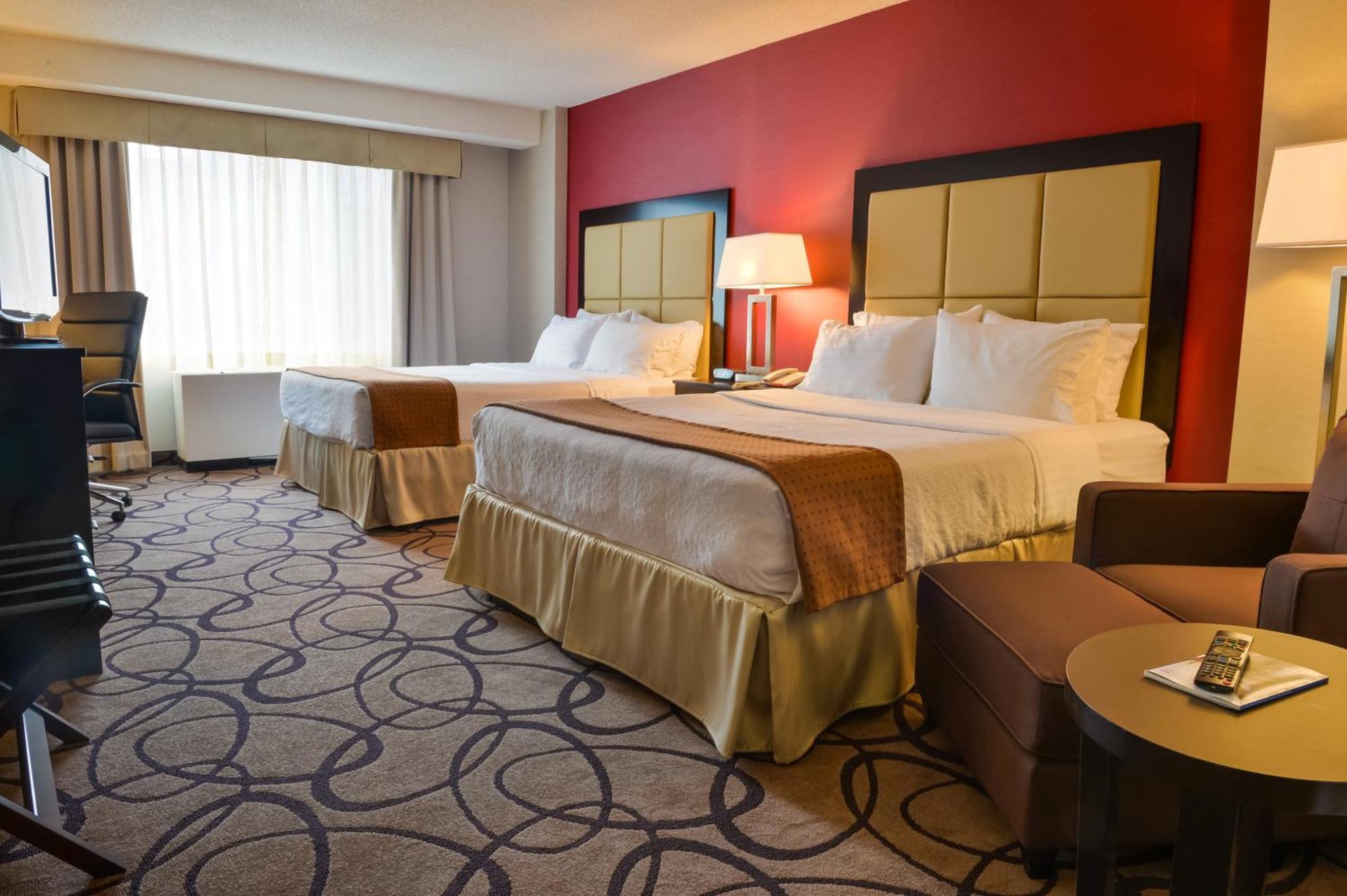 Centre Downtown By Ihg Hotel