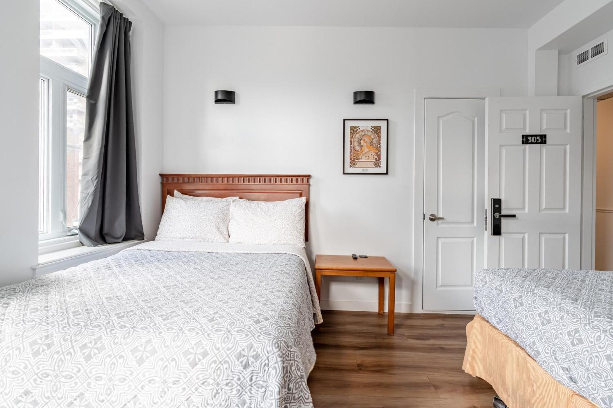 Le Coach Hotel *