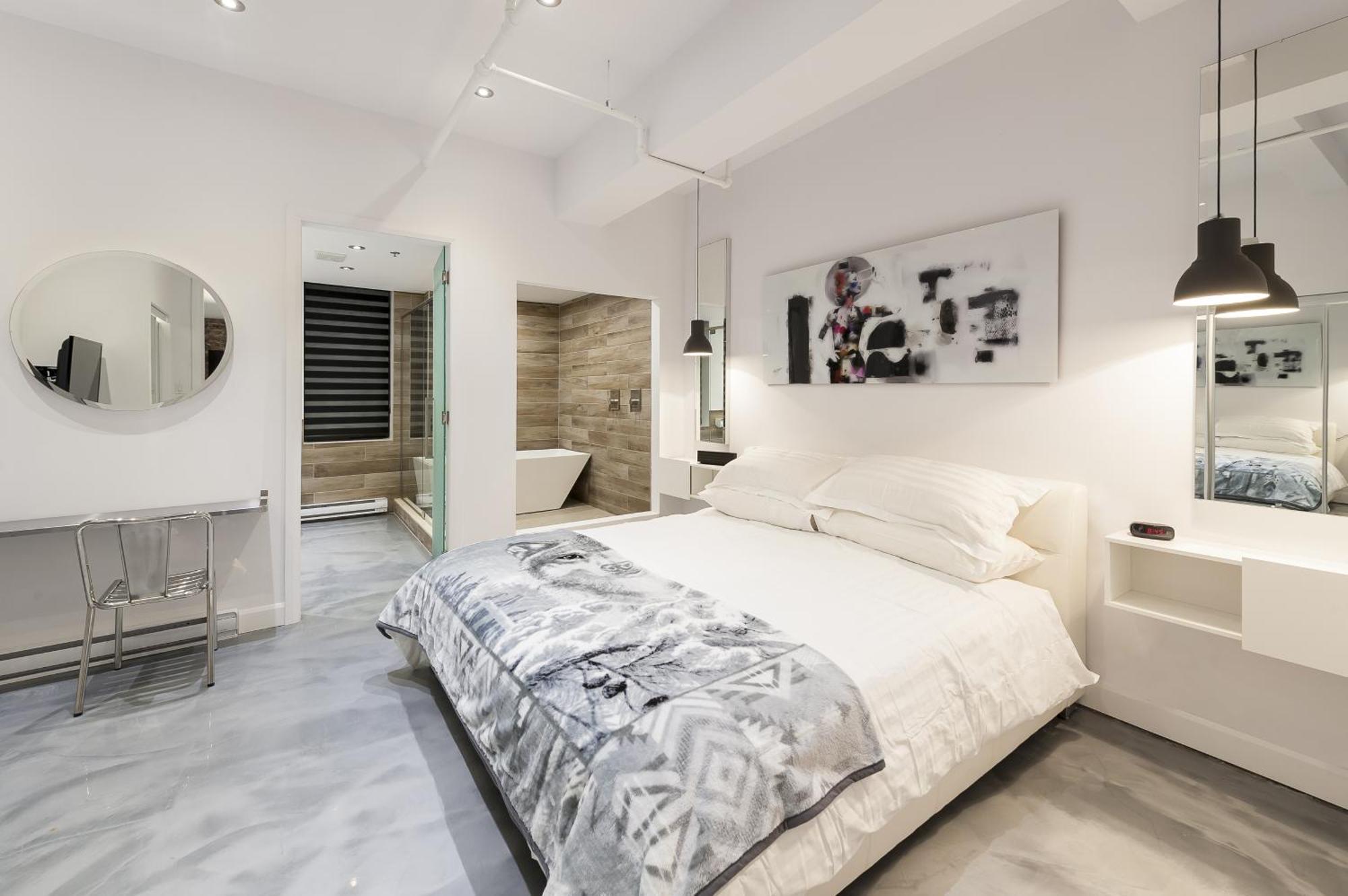 Apartment The Holland By Simplissimmo Montreal