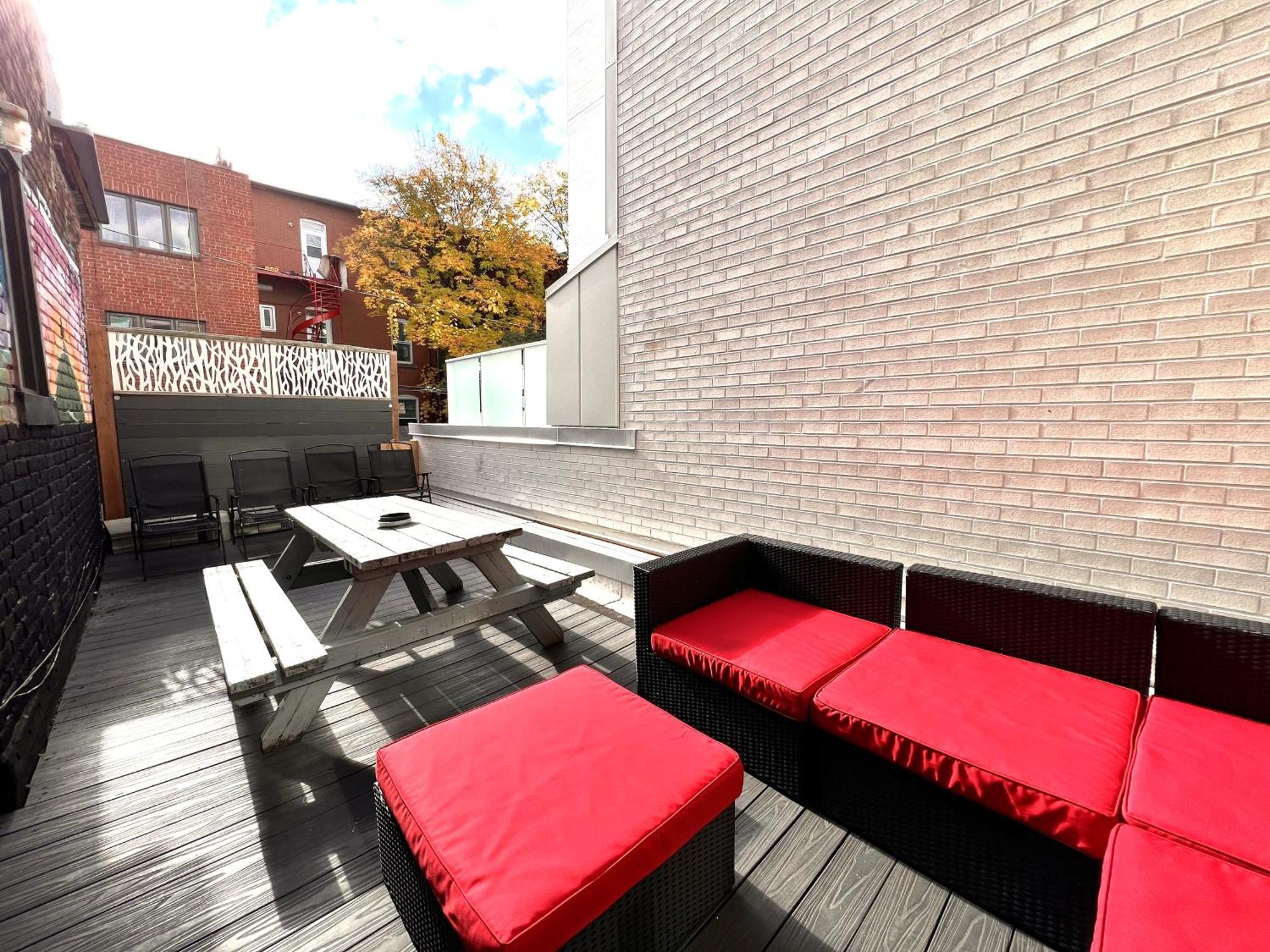 Reunion Apartment Montreal