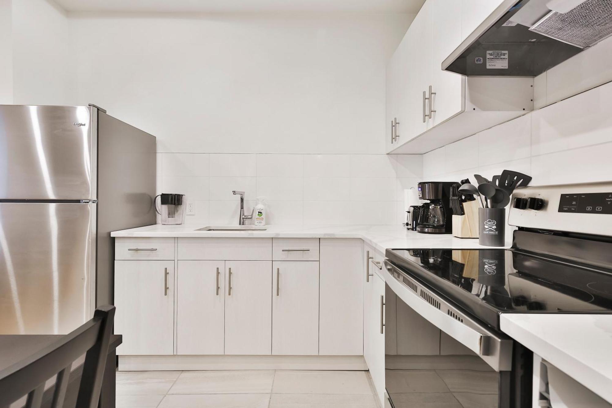 Stanley Suites Apartment Montreal