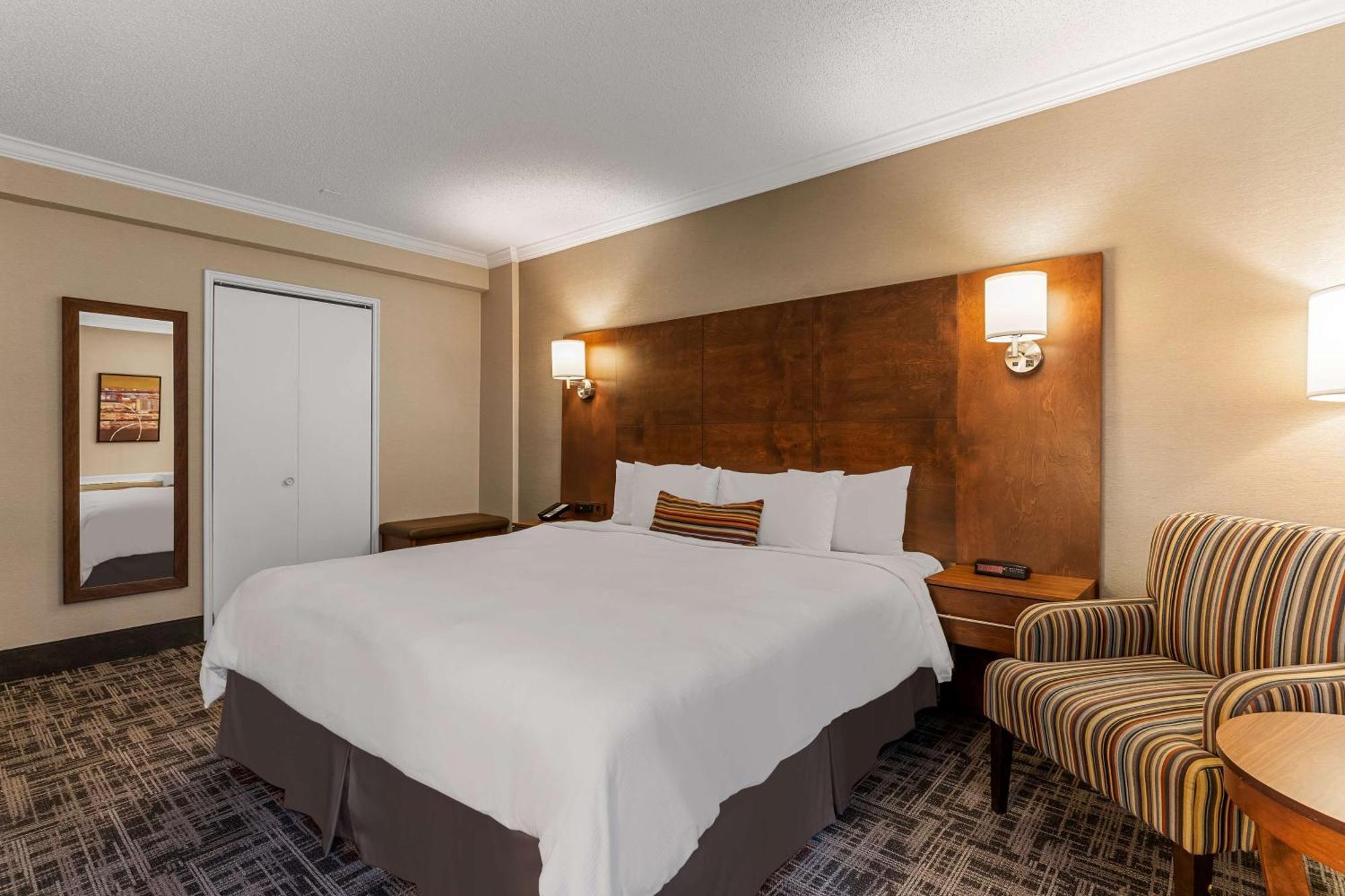 Western Ville-marie & Hotel