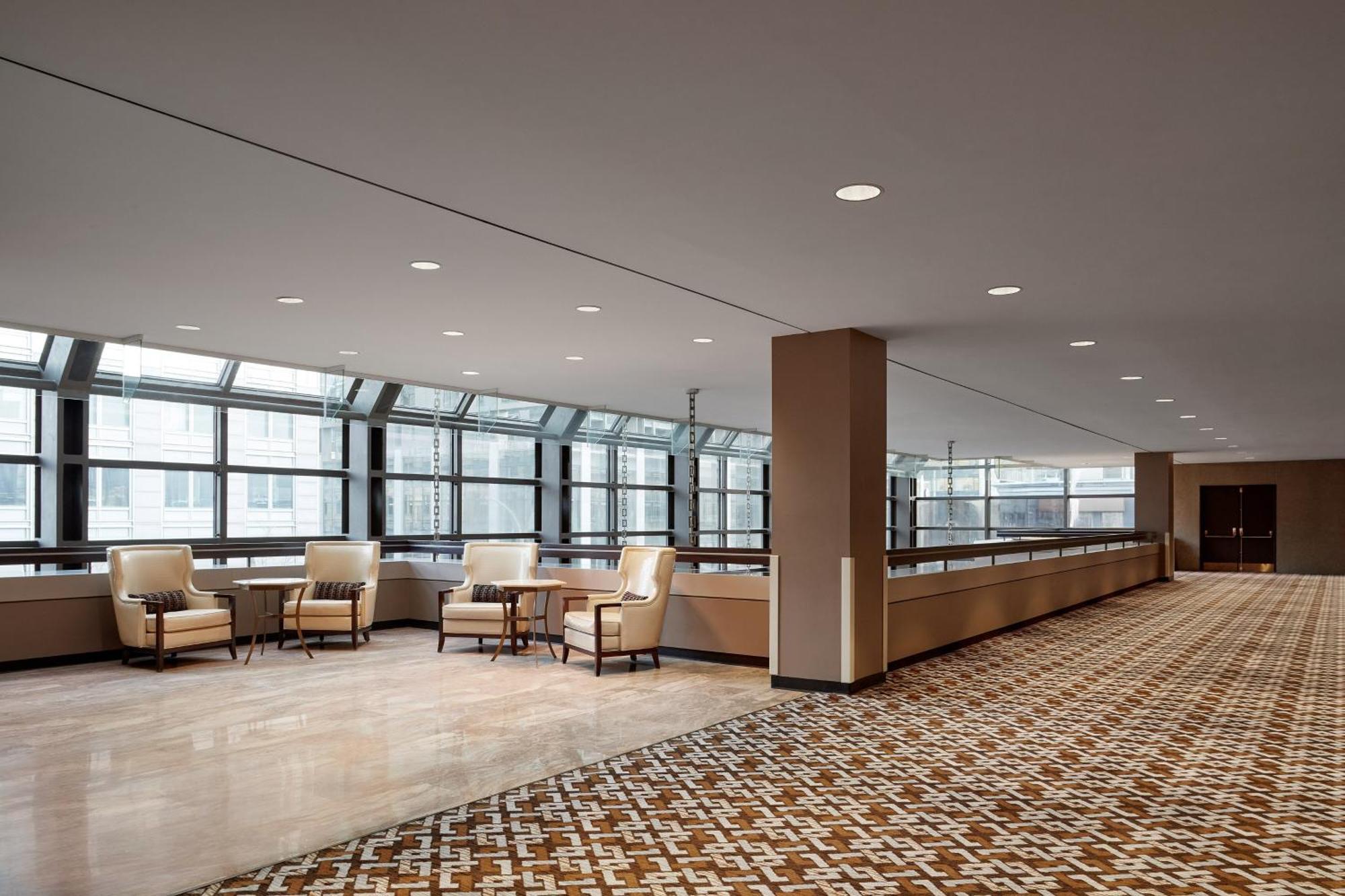 Le Centre Sheraton 4*