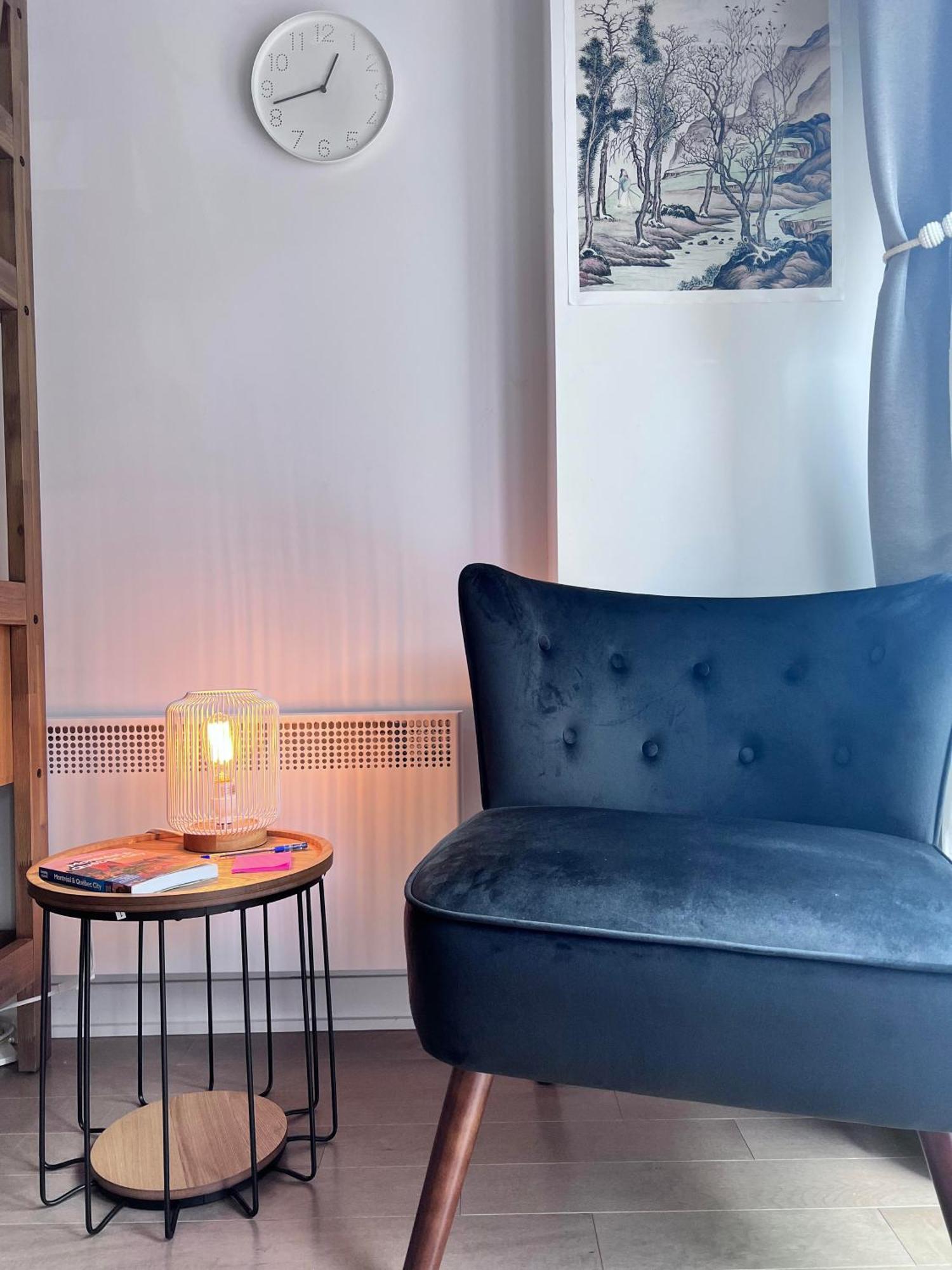 1 Min To Metro, New Condo, Lovely Cozy Studio