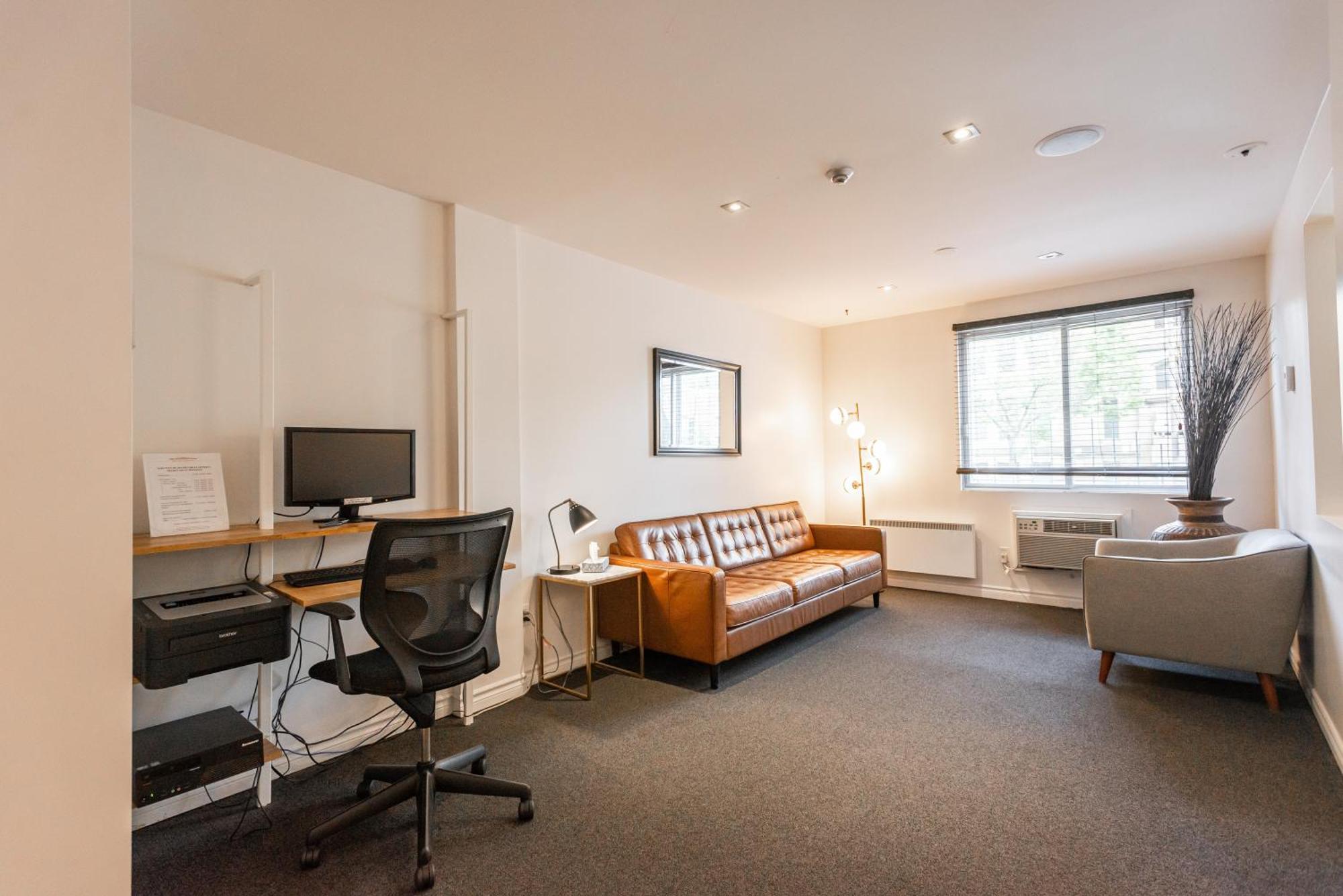 Le Roberval Hotel 3*