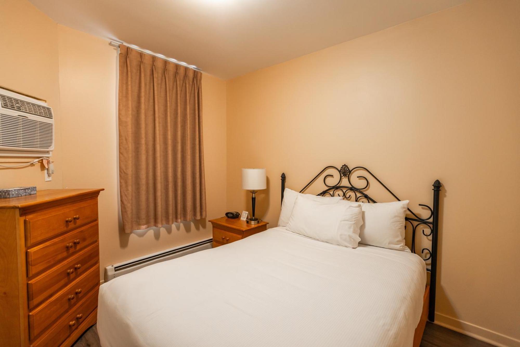 Le Roberval Hotel Montreal