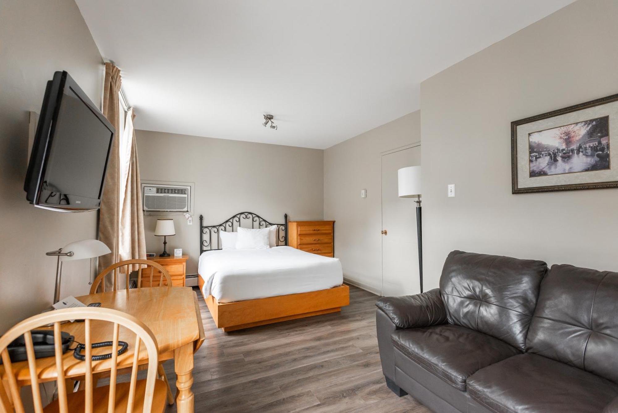 Le Roberval Hotel 3*