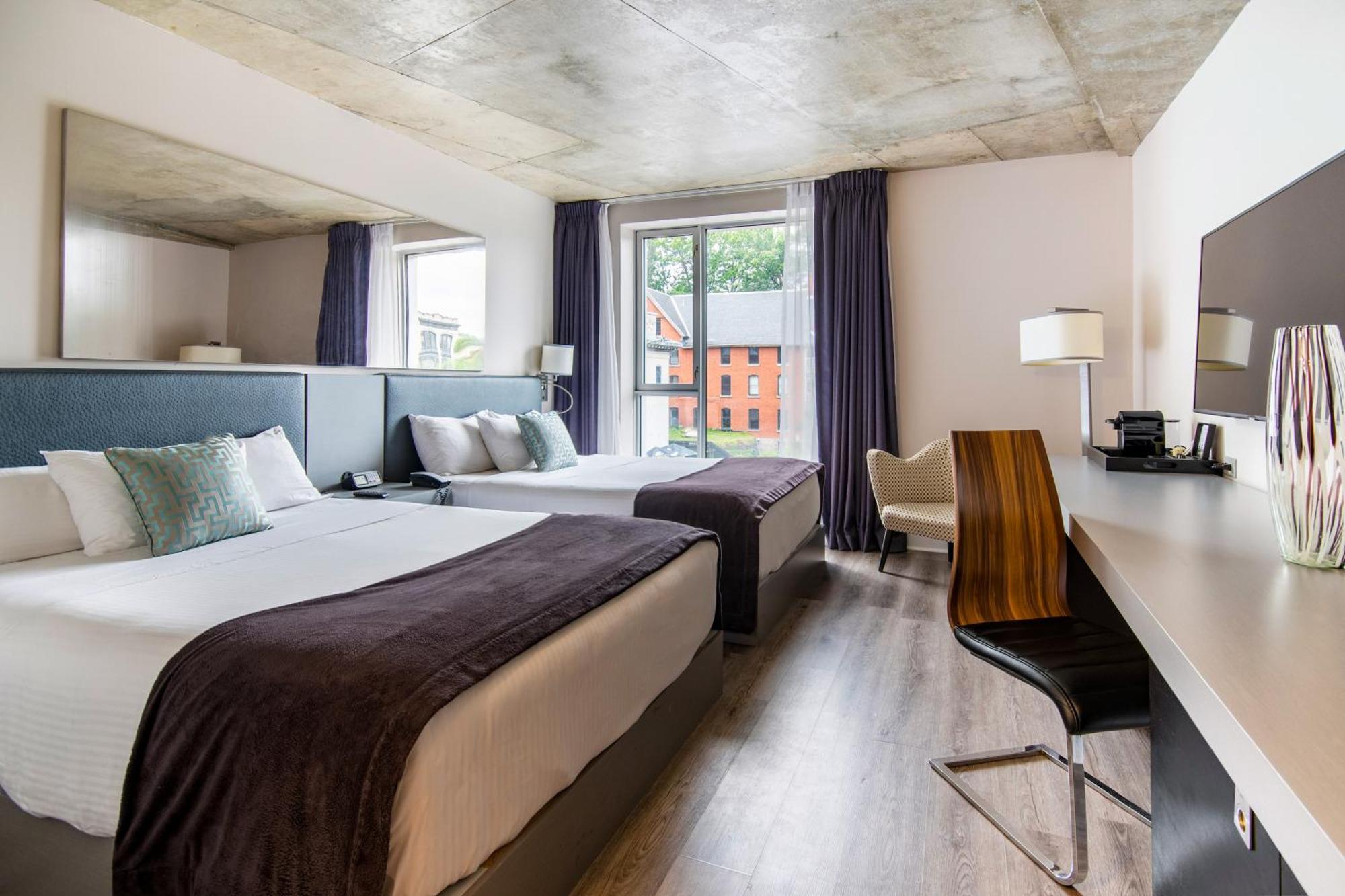 Hotel10 Hotel