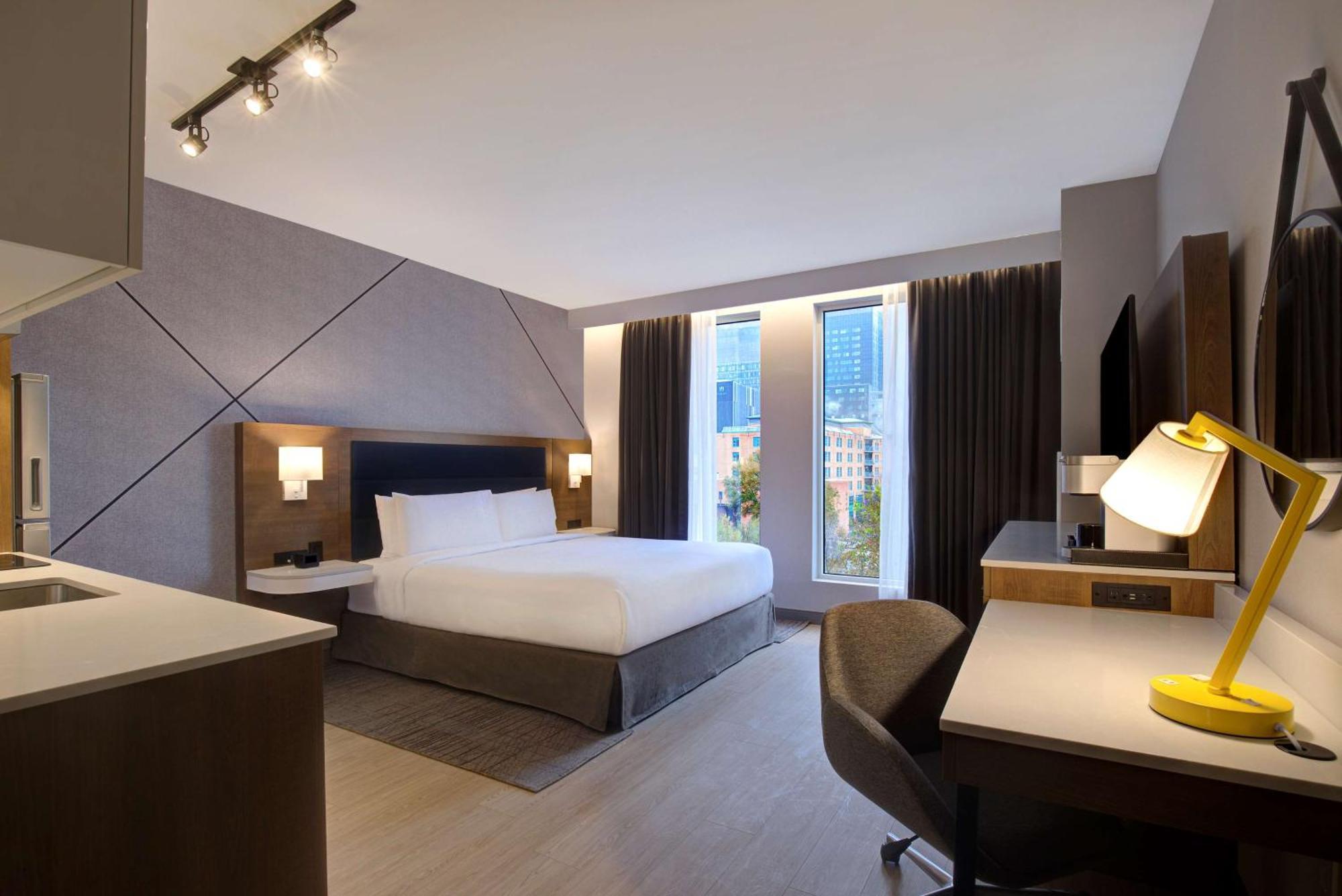 Hotel Hampton Downtown, Qc
