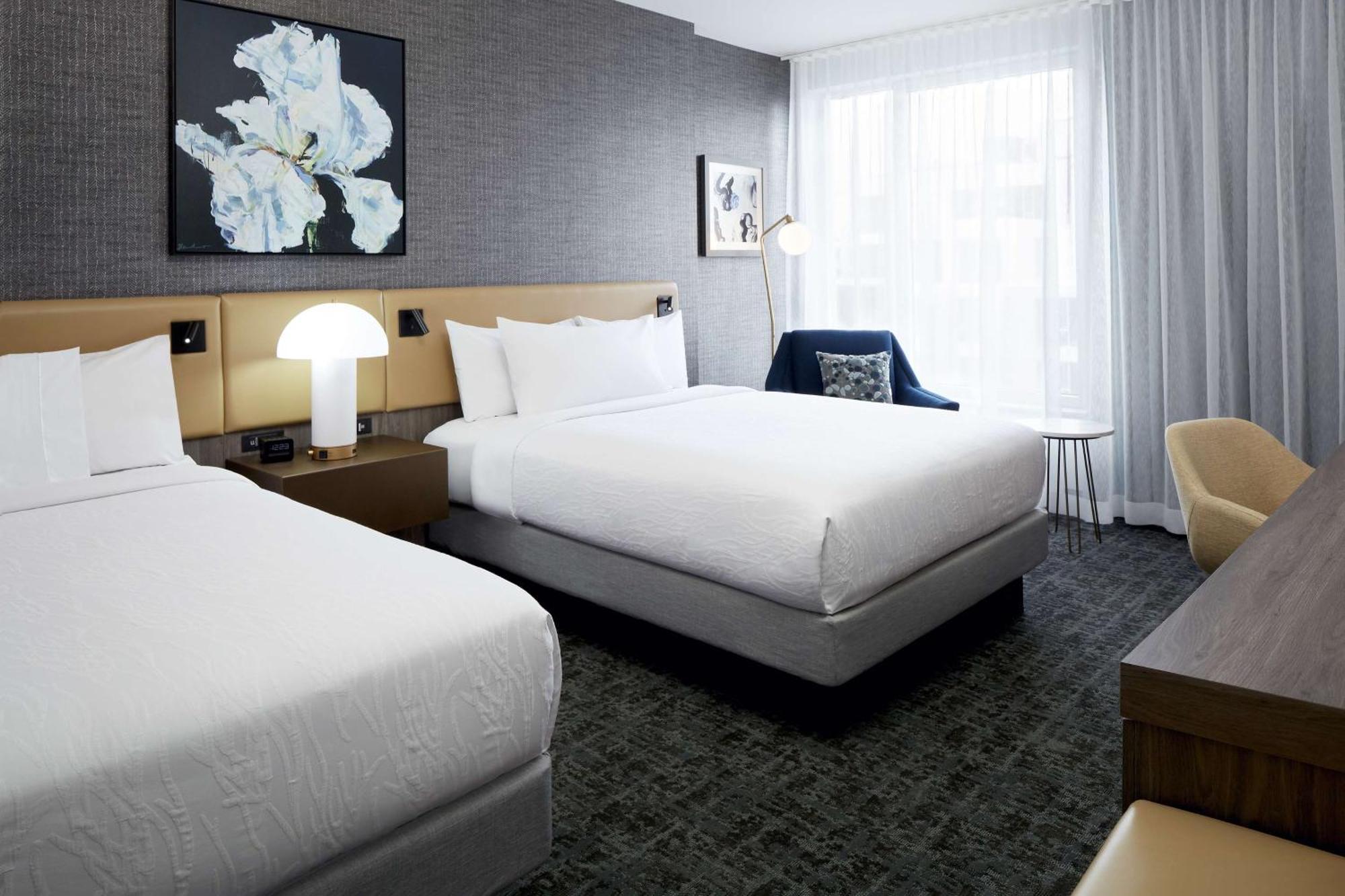 Hilton Garden Midtown, Quebec, Canada 4*