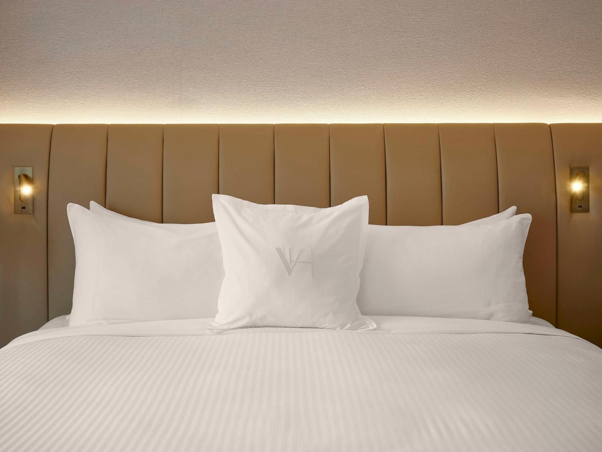 Vogue Downtown, Curio Collection By Hilton 4*