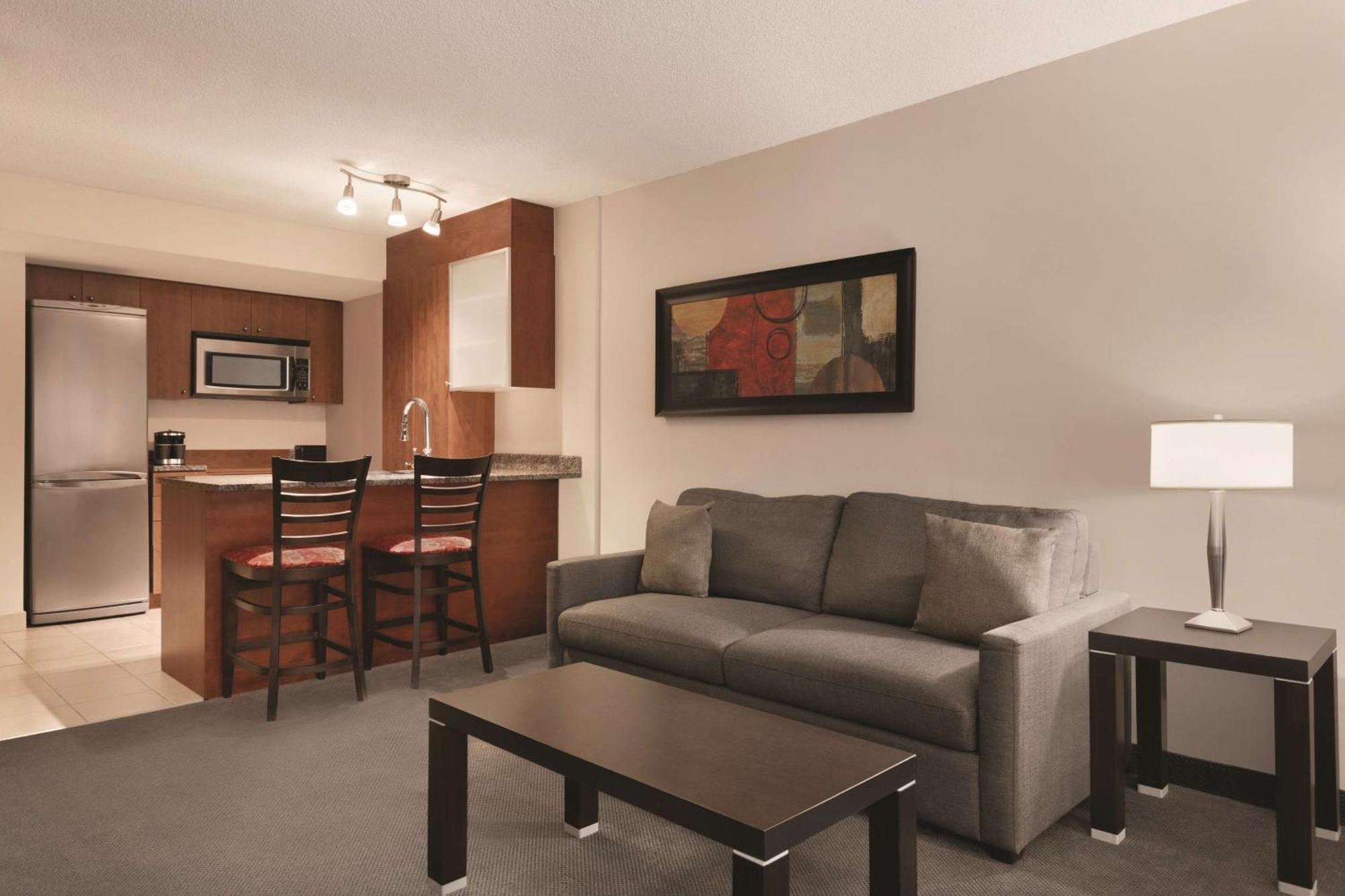 Hotel Embassy By Hilton -