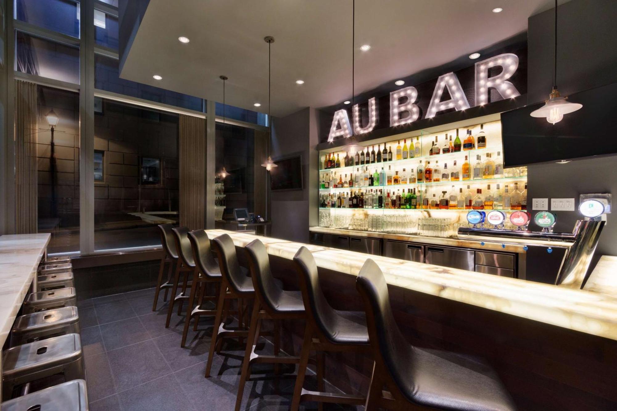 Embassy By Hilton - Hotel Montreal