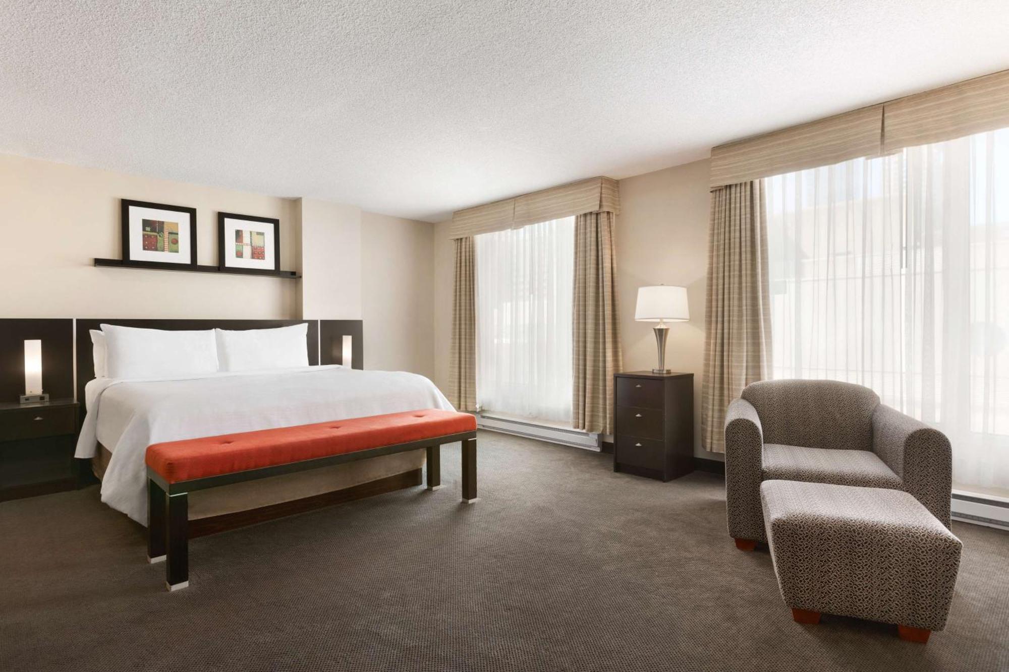 Embassy By Hilton - Hotel 4*