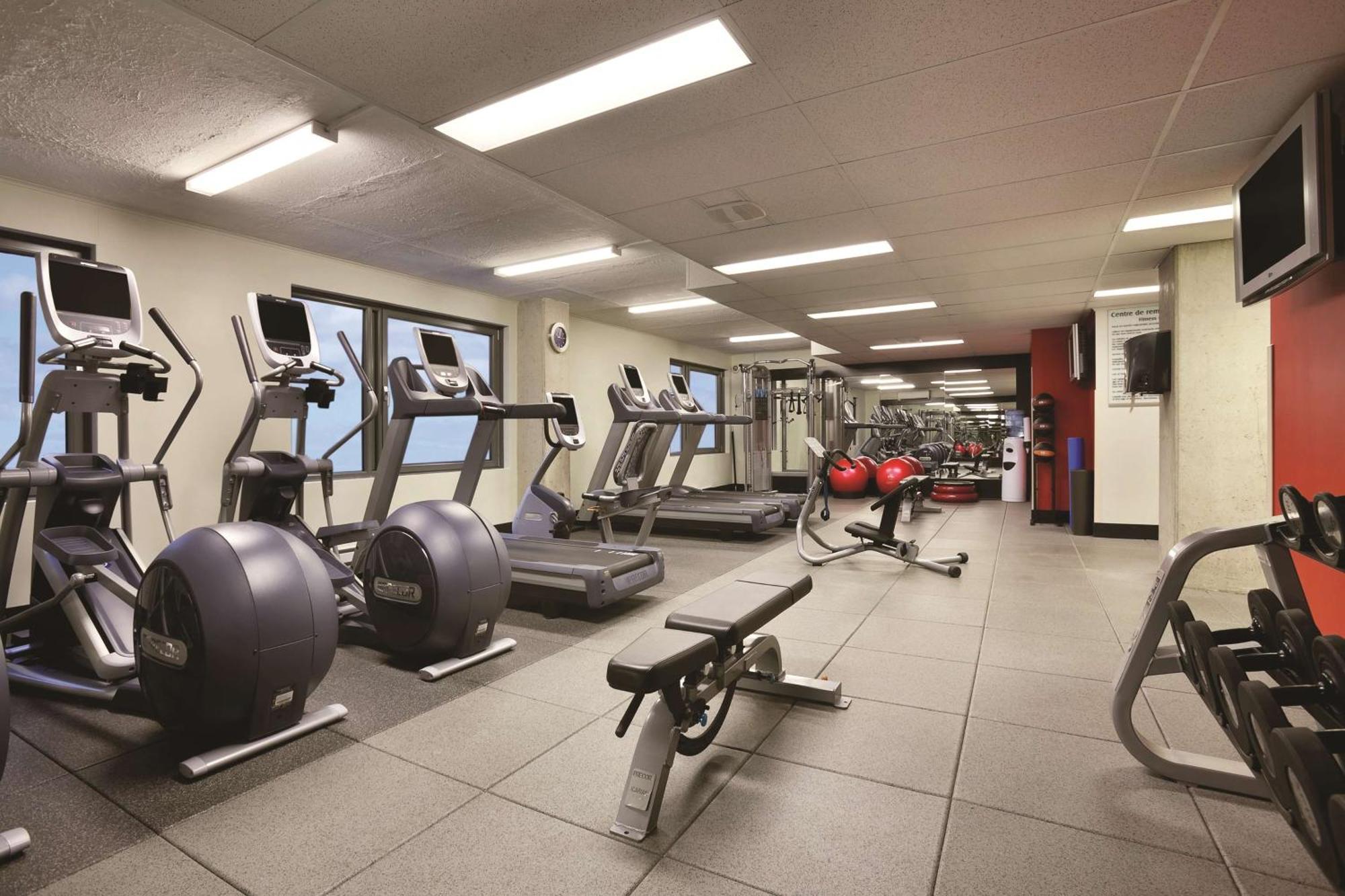 Embassy By Hilton - 4* Montreal