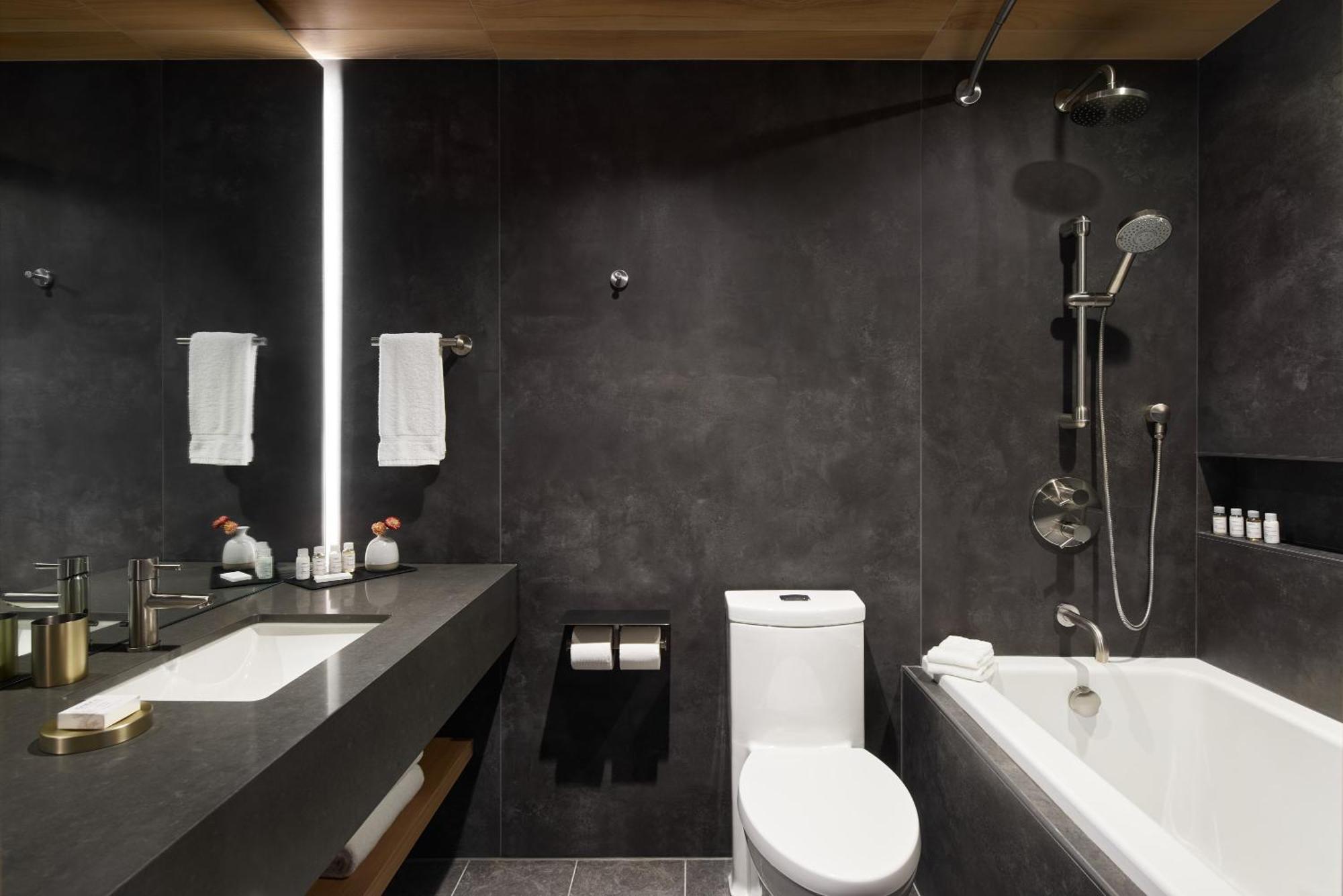 Hotel De L'Ithq 4*