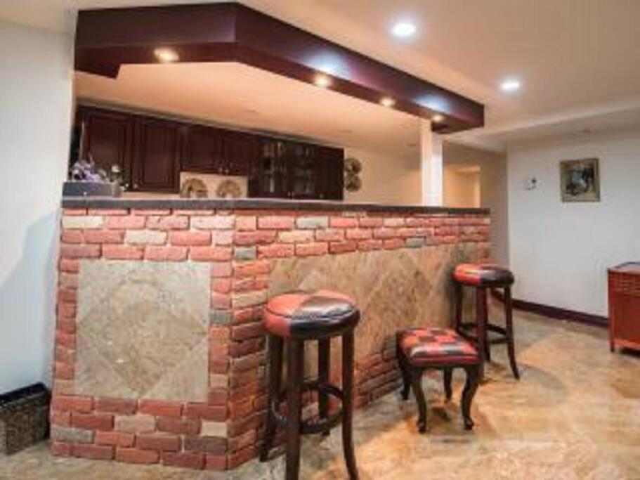 Villa Amazing 8br Waterview House & Montreal
