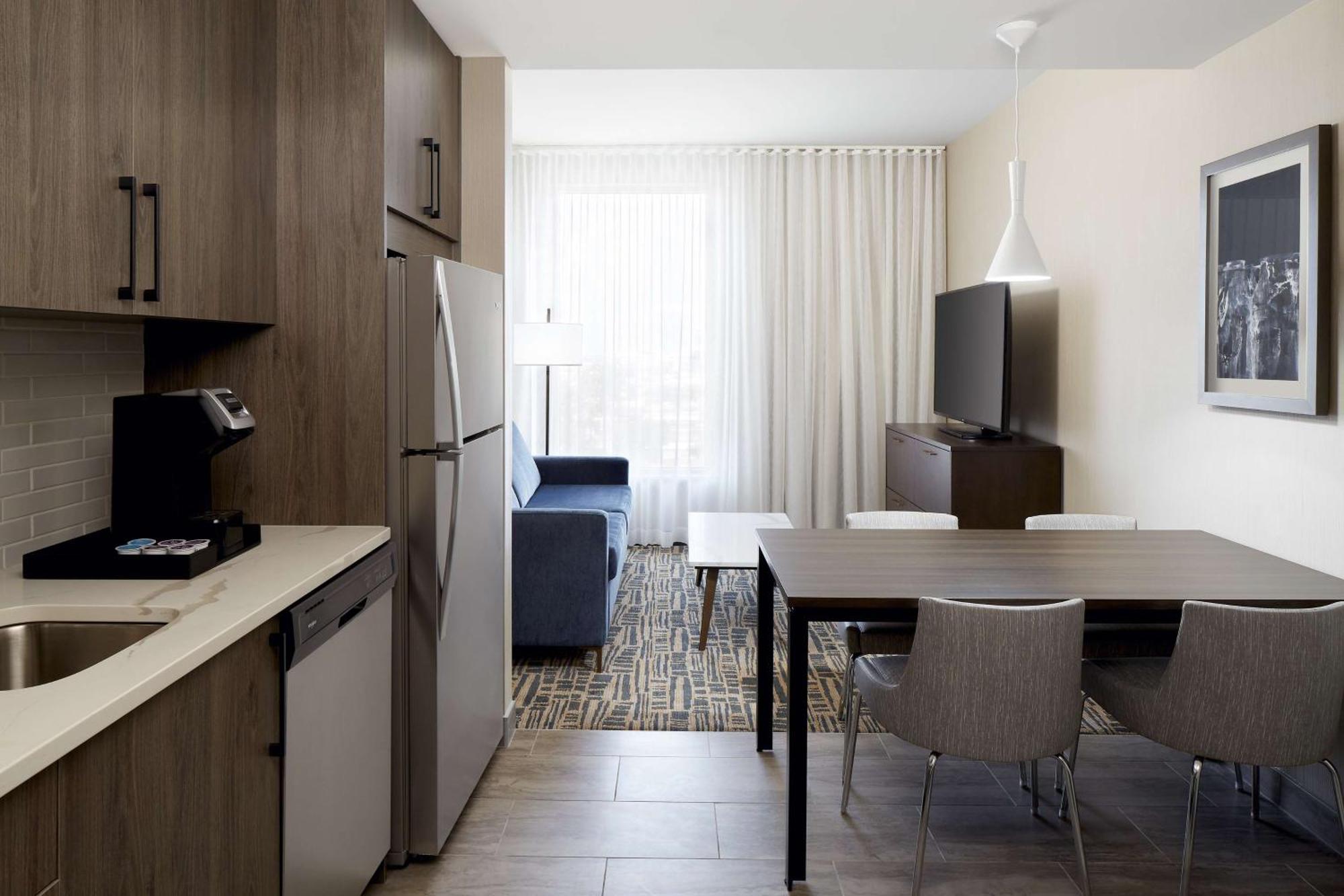 Homewood By Hilton Midtown Montreal
