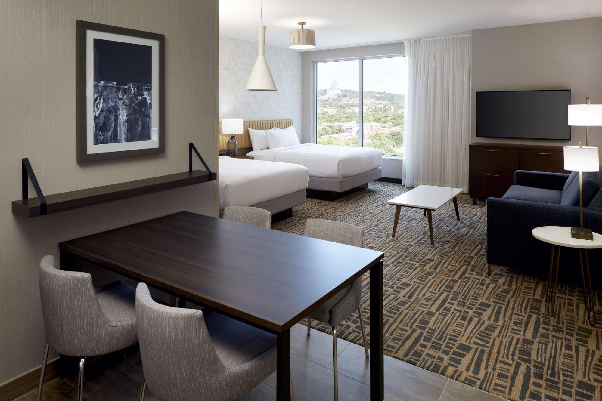 Homewood By Hilton Midtown 3* Montreal