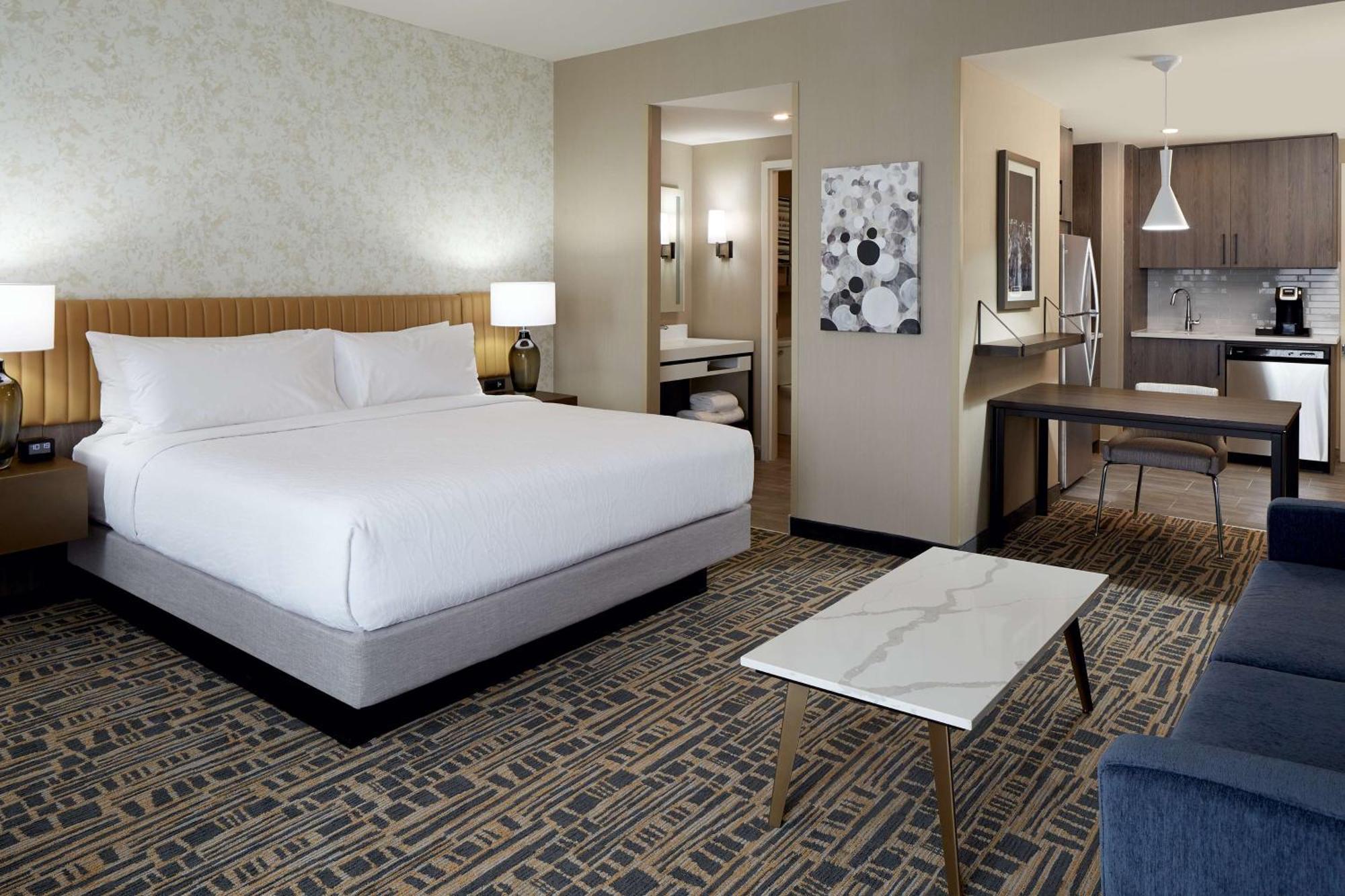 Homewood By Hilton Midtown Hotel Montreal