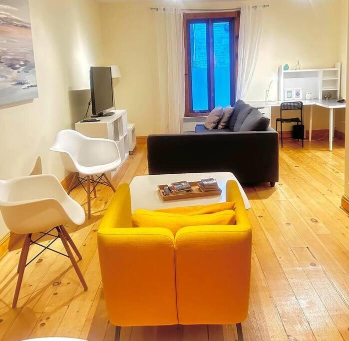 Entire In Plateau - Perfect Location Montreal
