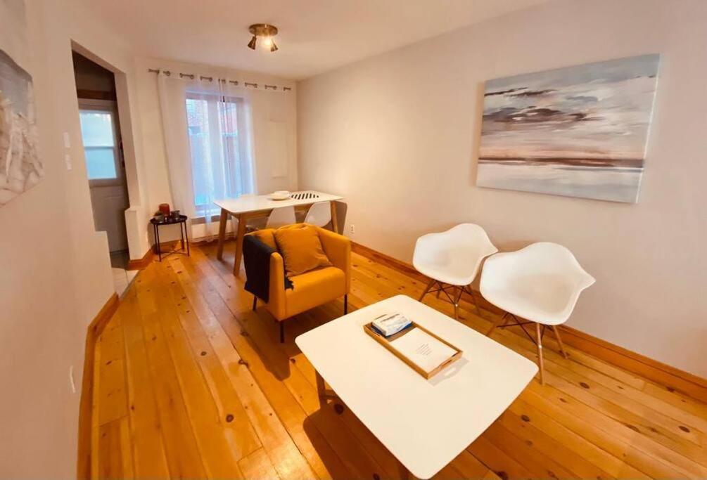 Entire In Plateau - Perfect Location Montreal