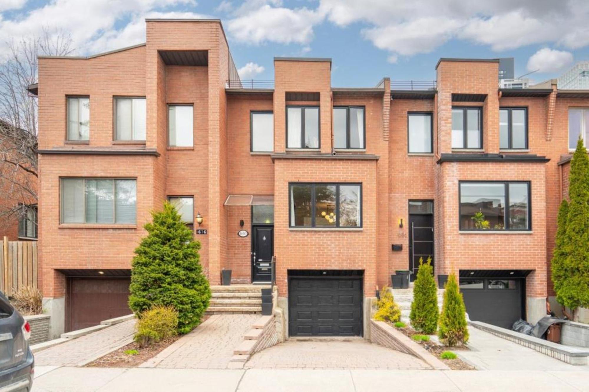 Beautiful Luxury Shared In Montreal