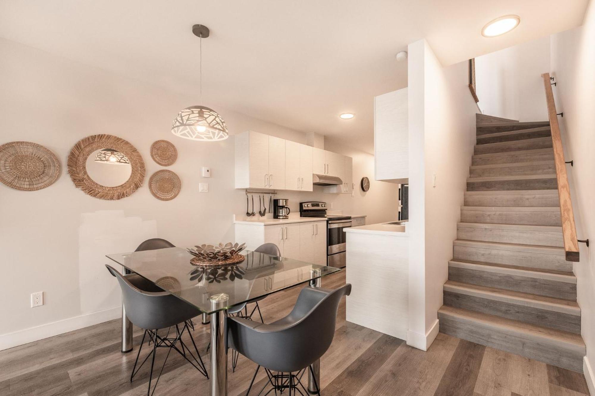 Apartment Cozy 2 Bedroom On 2 Floors - 1107