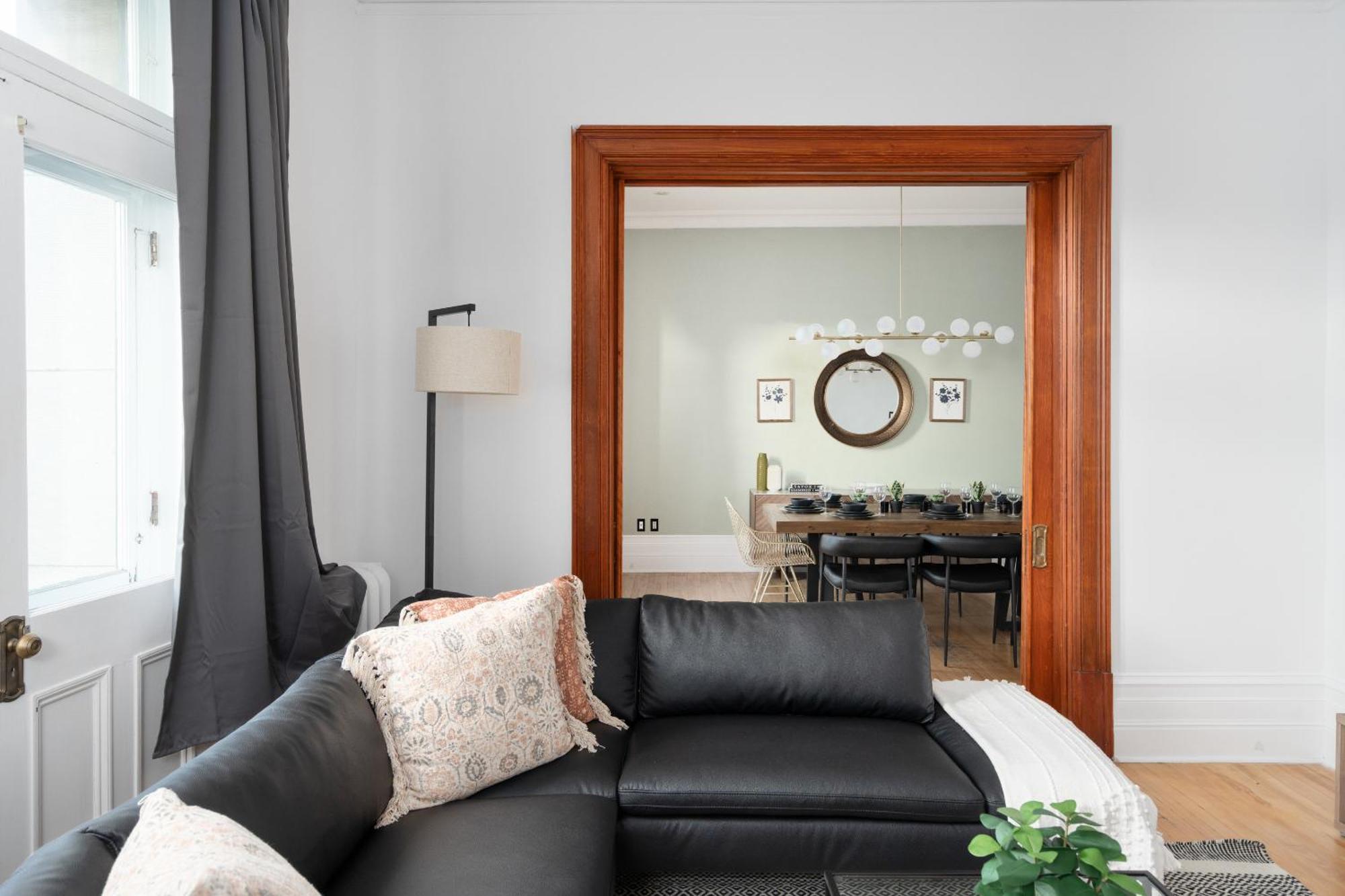 Penthouse / Sunset Private Terrace, 6bdrs-13guests Apartment Montreal