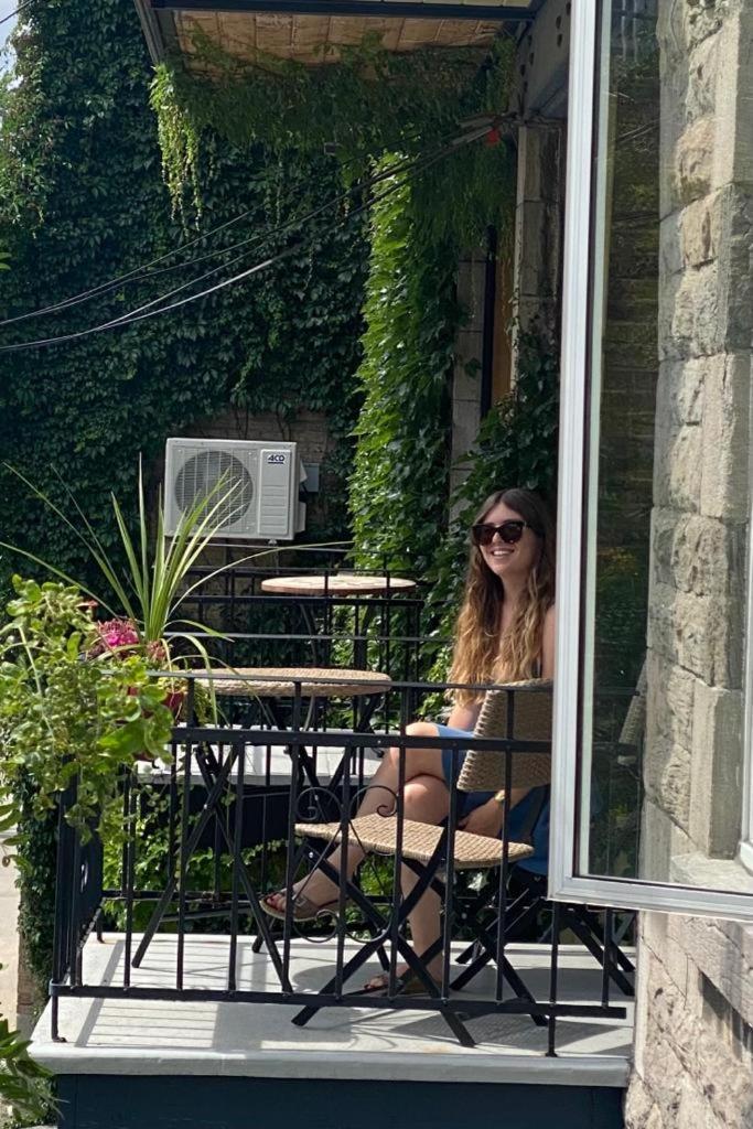 Cozy In Prime Location * Montreal