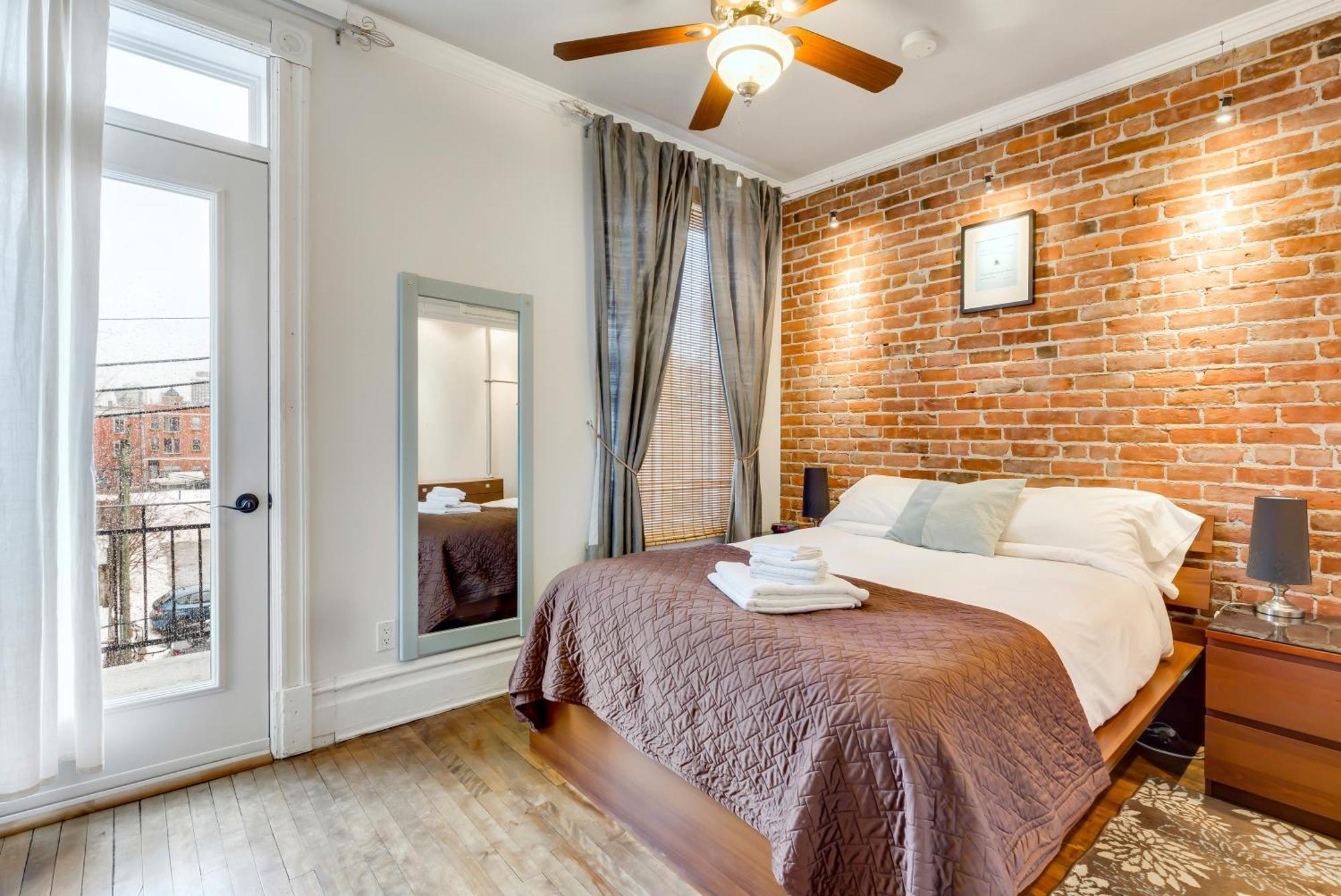 Cozy In Prime Location Homestay Montreal