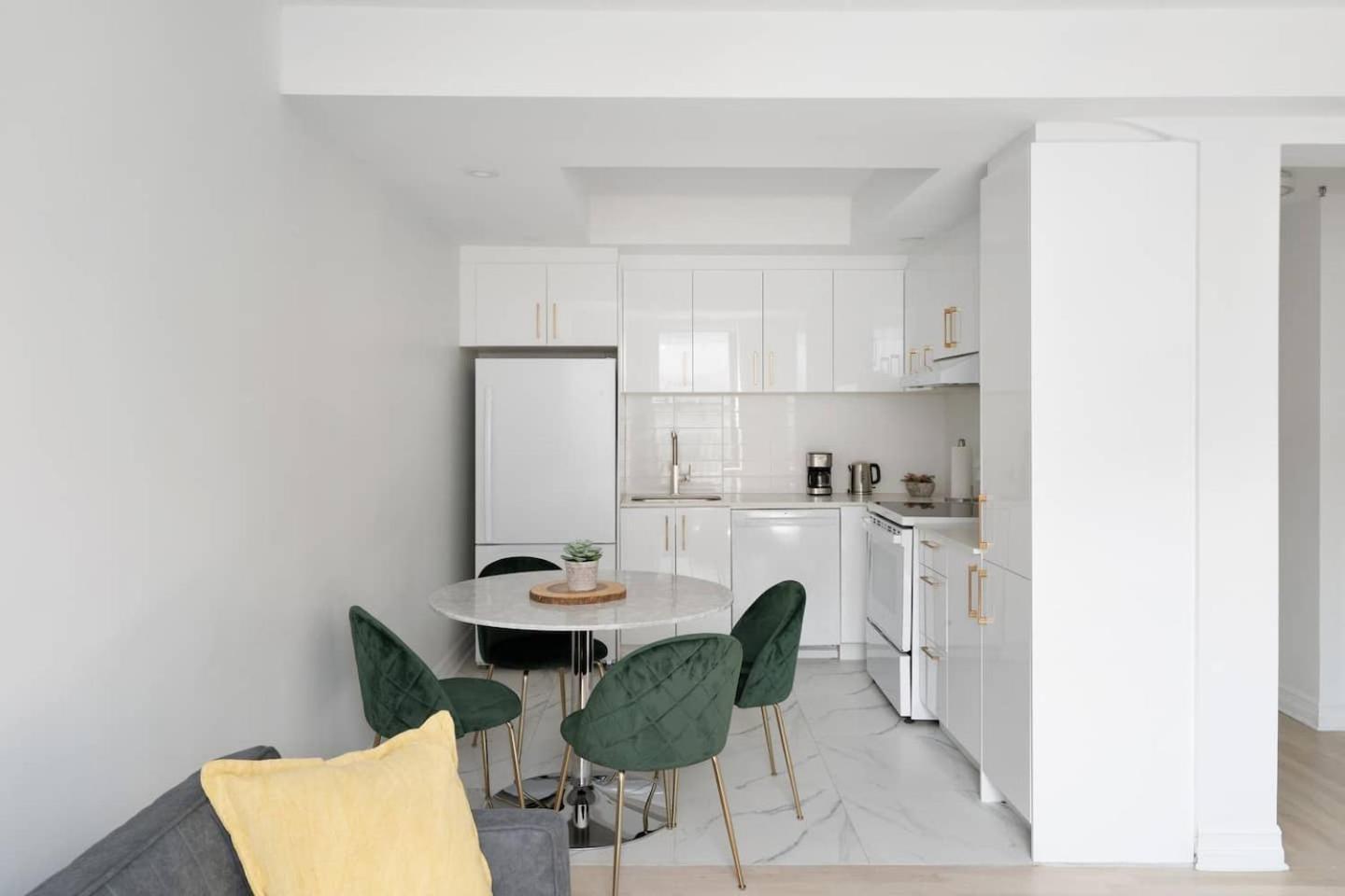 Le Nomade Mtl Aparthotel *