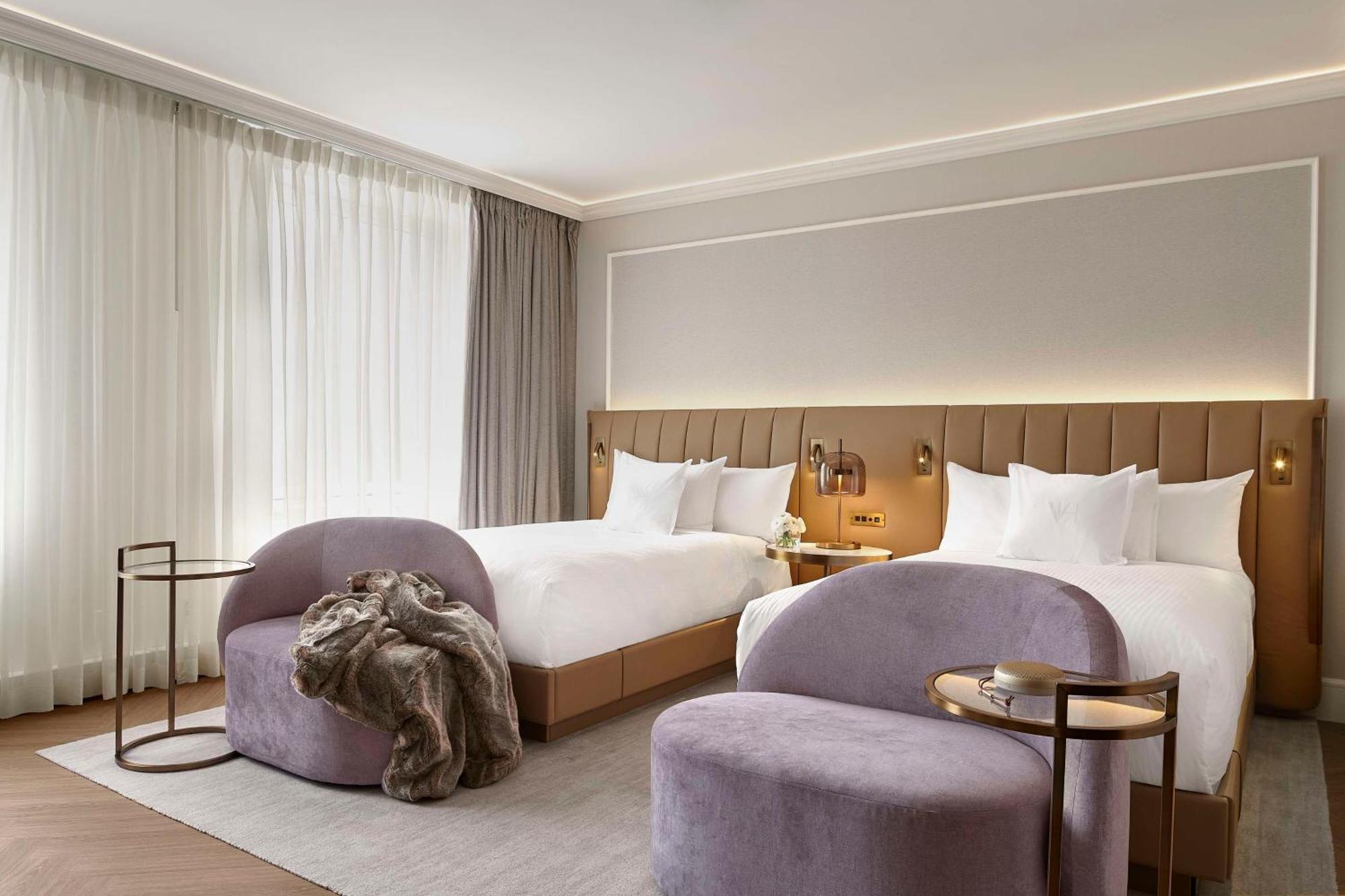 Vogue Downtown, Curio Collection By Hilton 4* Montreal