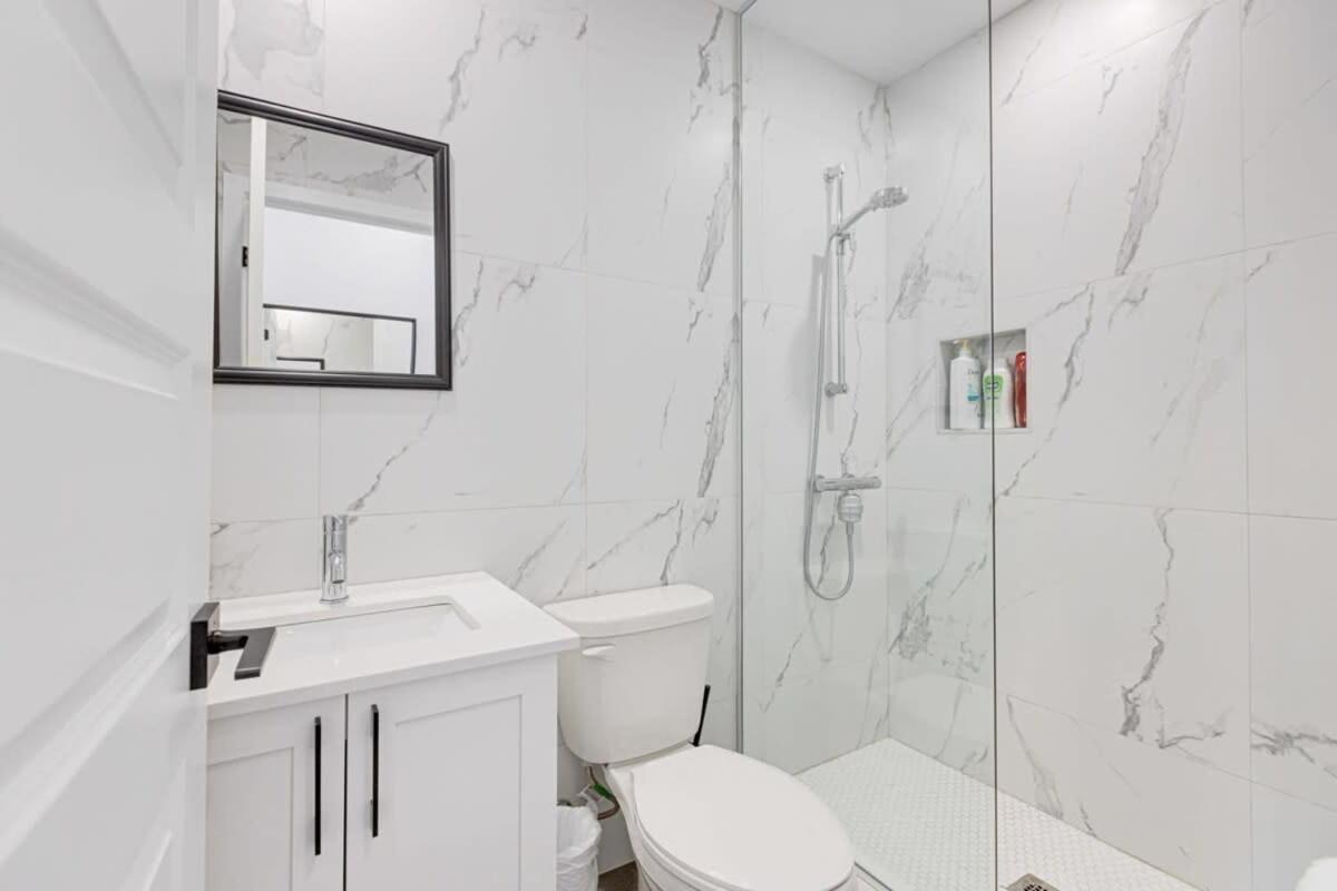 M11 Neat & Spacious 1br In Heart Of Plateau Mtl * Montreal