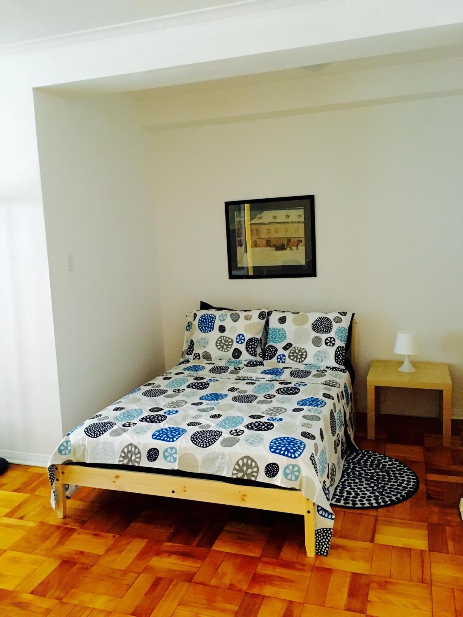 Stylish Apartment: Comfortable In The Golden Square Mile Apartment *