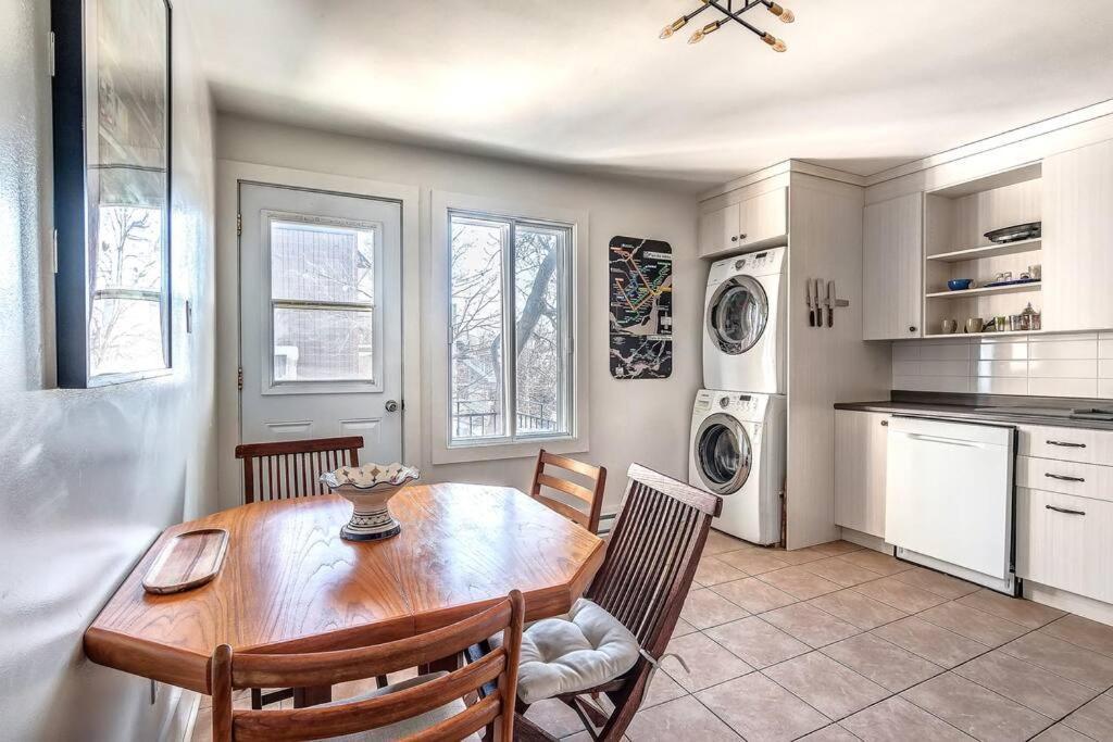 The Villeray - Near Jarry Metro Apartment Montreal