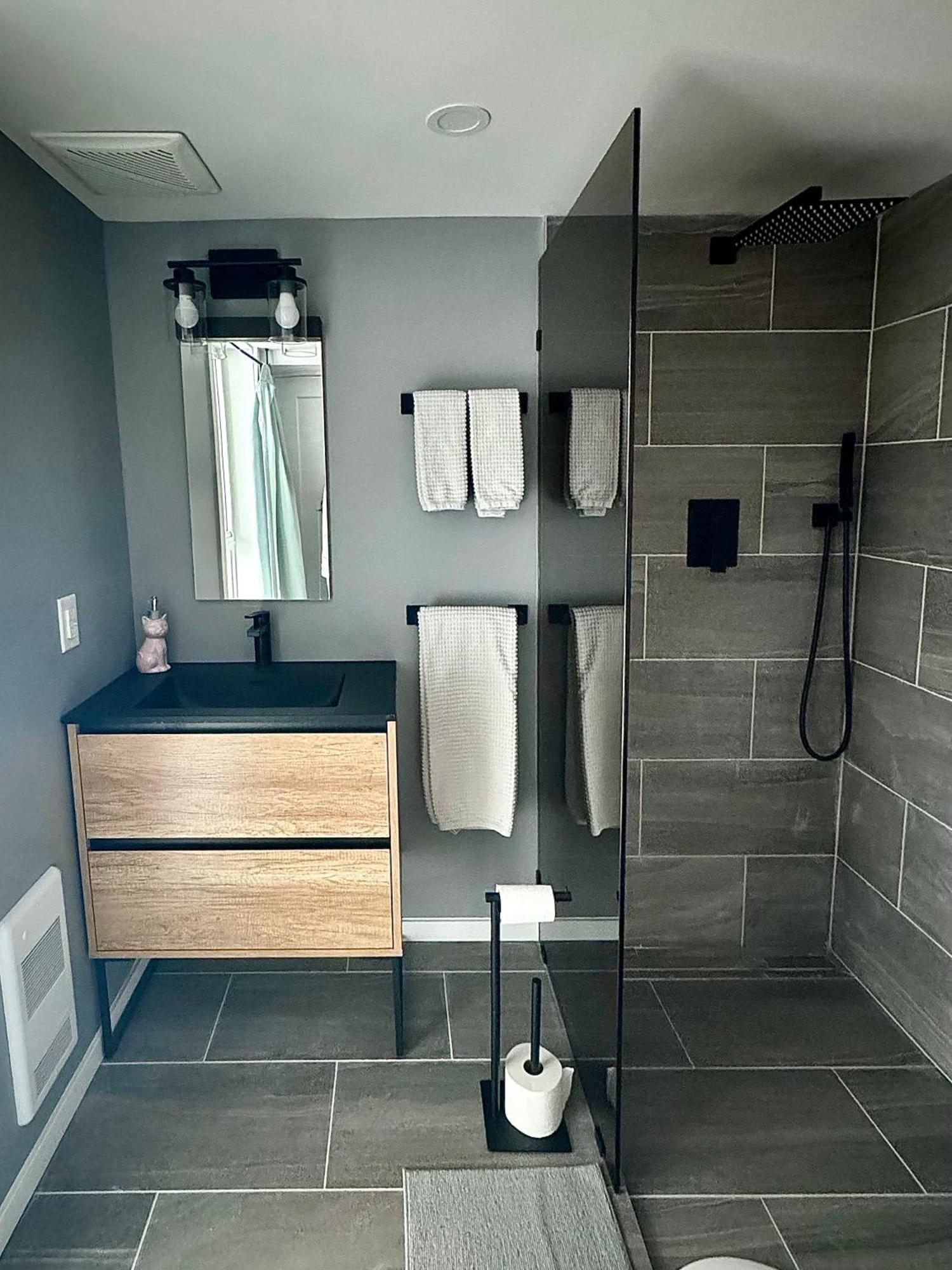 Beautiful Luxury Shared In Guest house