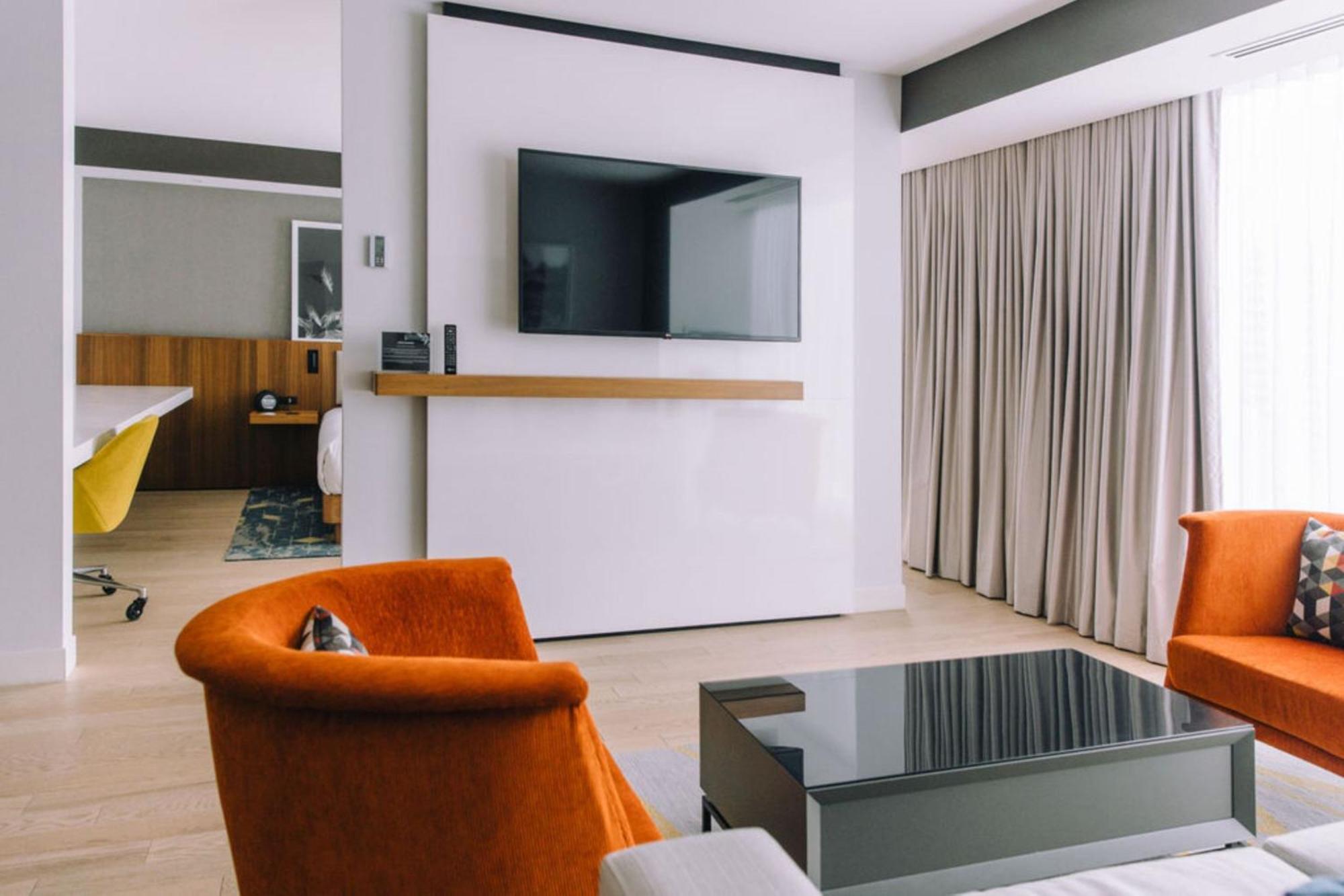 Humaniti Montreal, Autograph Collection Hotel 4*