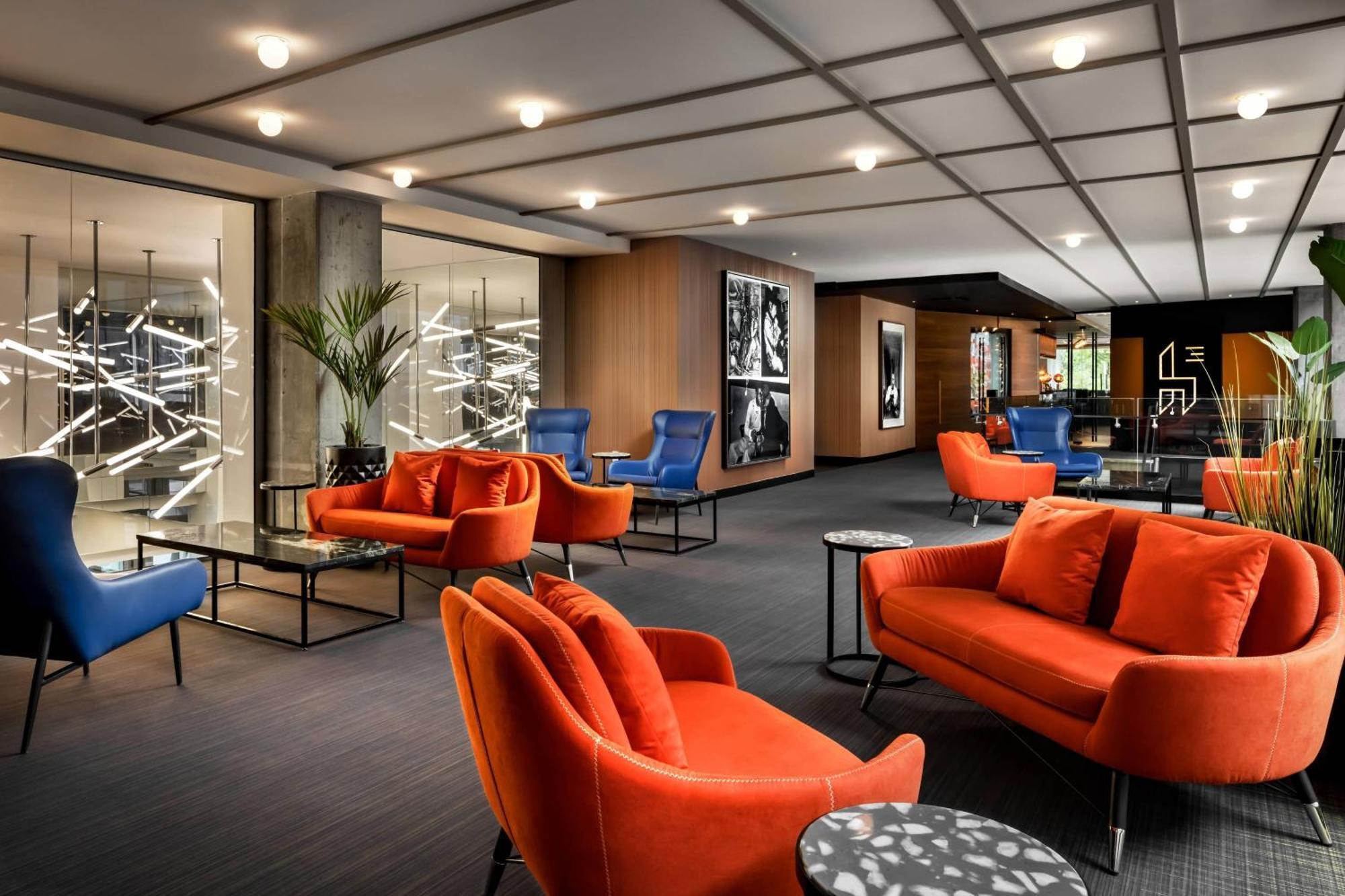Hotel Humaniti Montreal, Autograph Collection Montreal