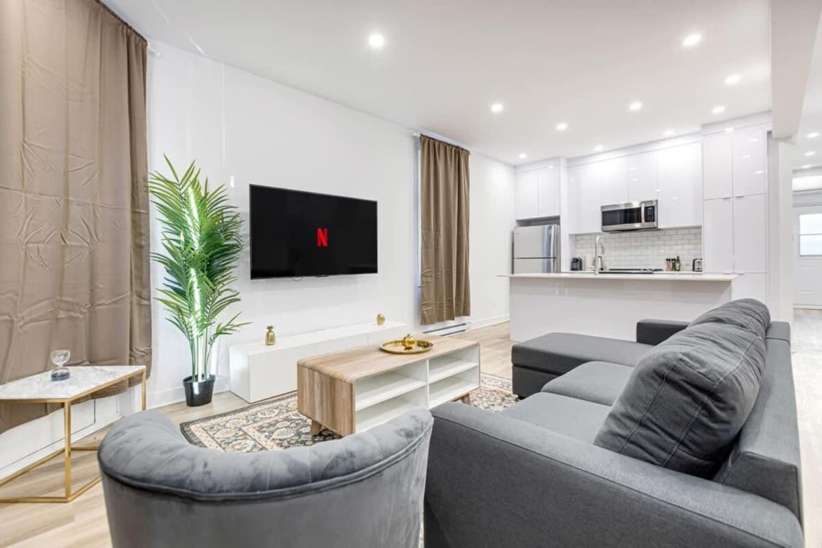 Modern & Bright 3br With Sofabed In Mile-end * Montreal