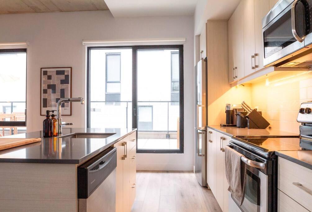Apartment Stuning Penthouse Old Montreal
