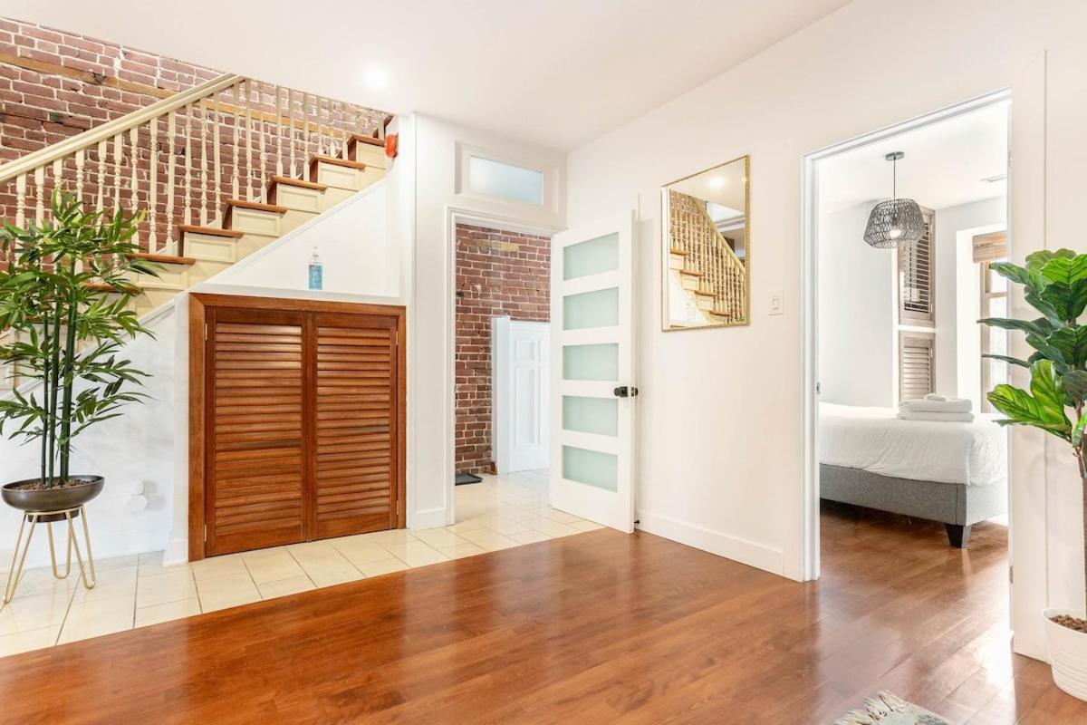 L'exclusif Du Plateau Apartment