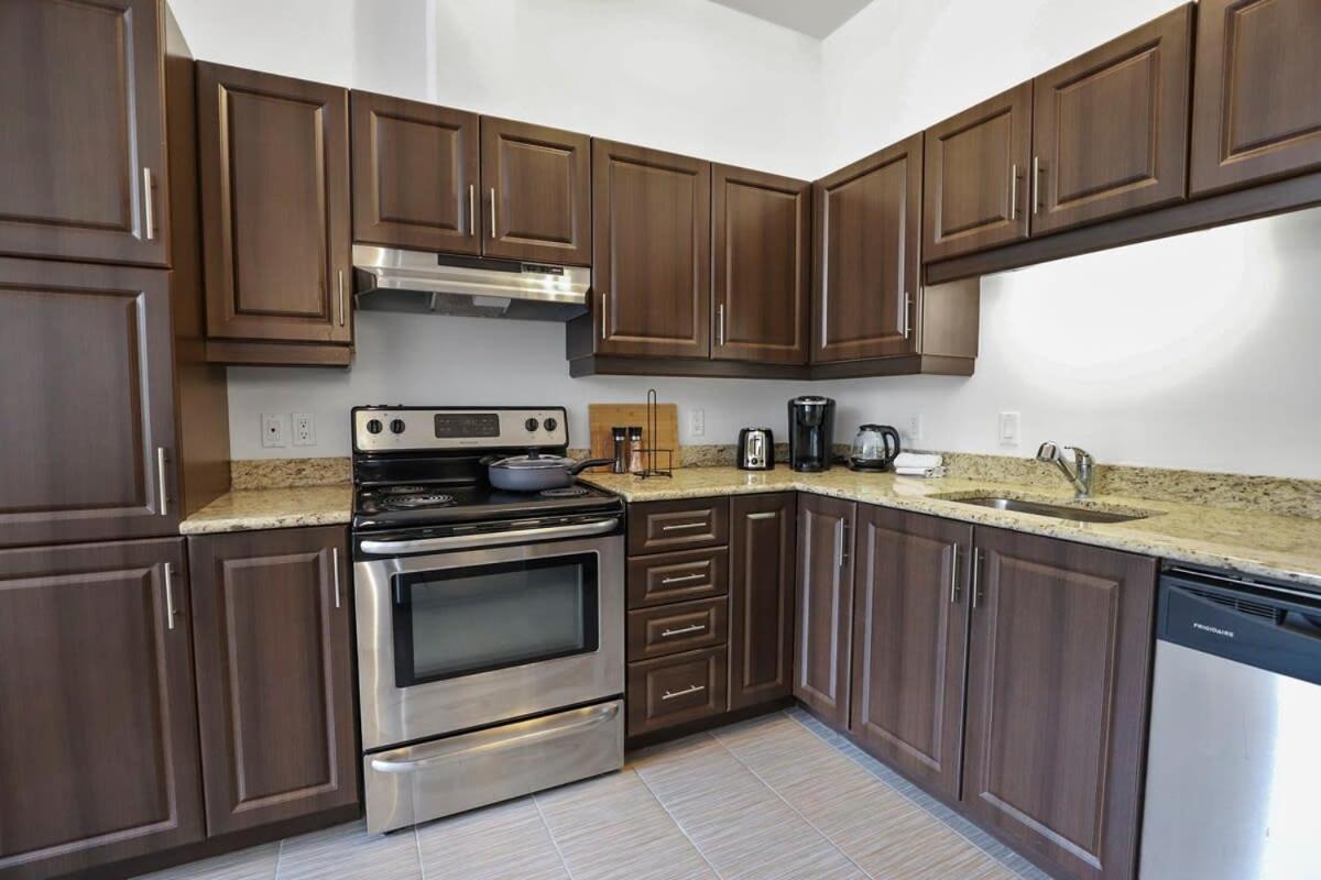 M11 The Star Wars 3br Downtown Apartment